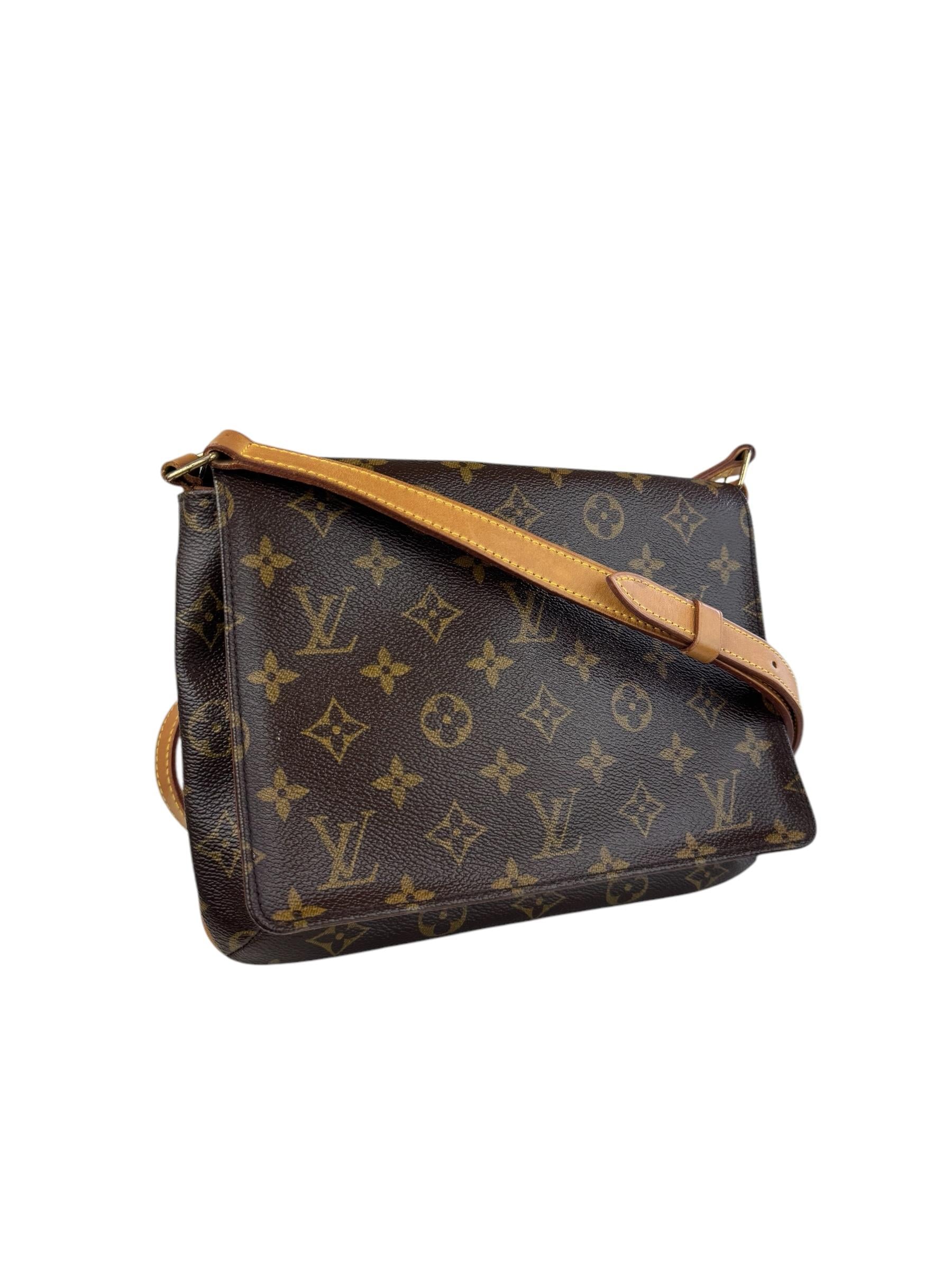 LOUIS VUITTON MONOGRAM MESSENGER BAG