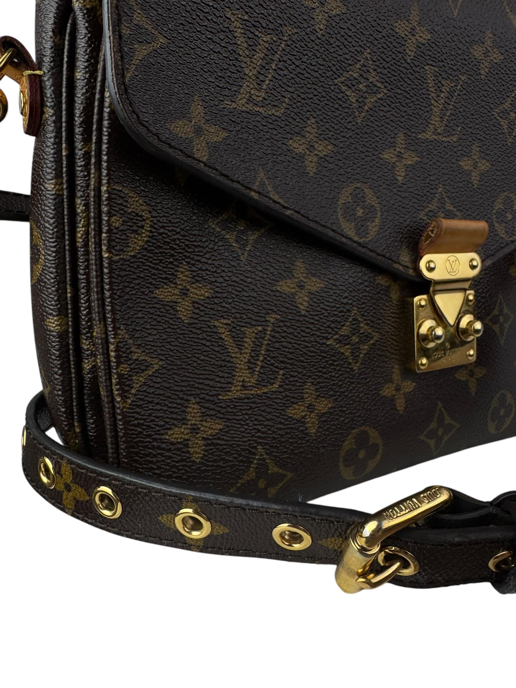 LOUIS VUITTON MONOGRAM METIS MM BAG