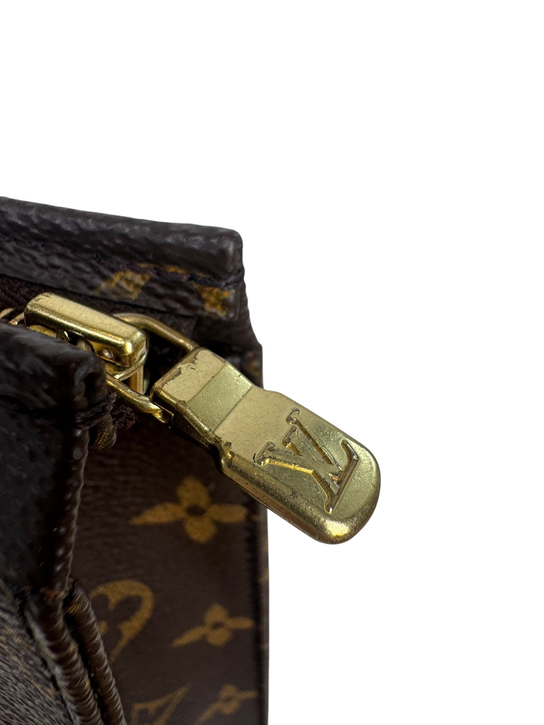 LOUIS VUITTON MONOGRAM TOILETTE POUCH 26