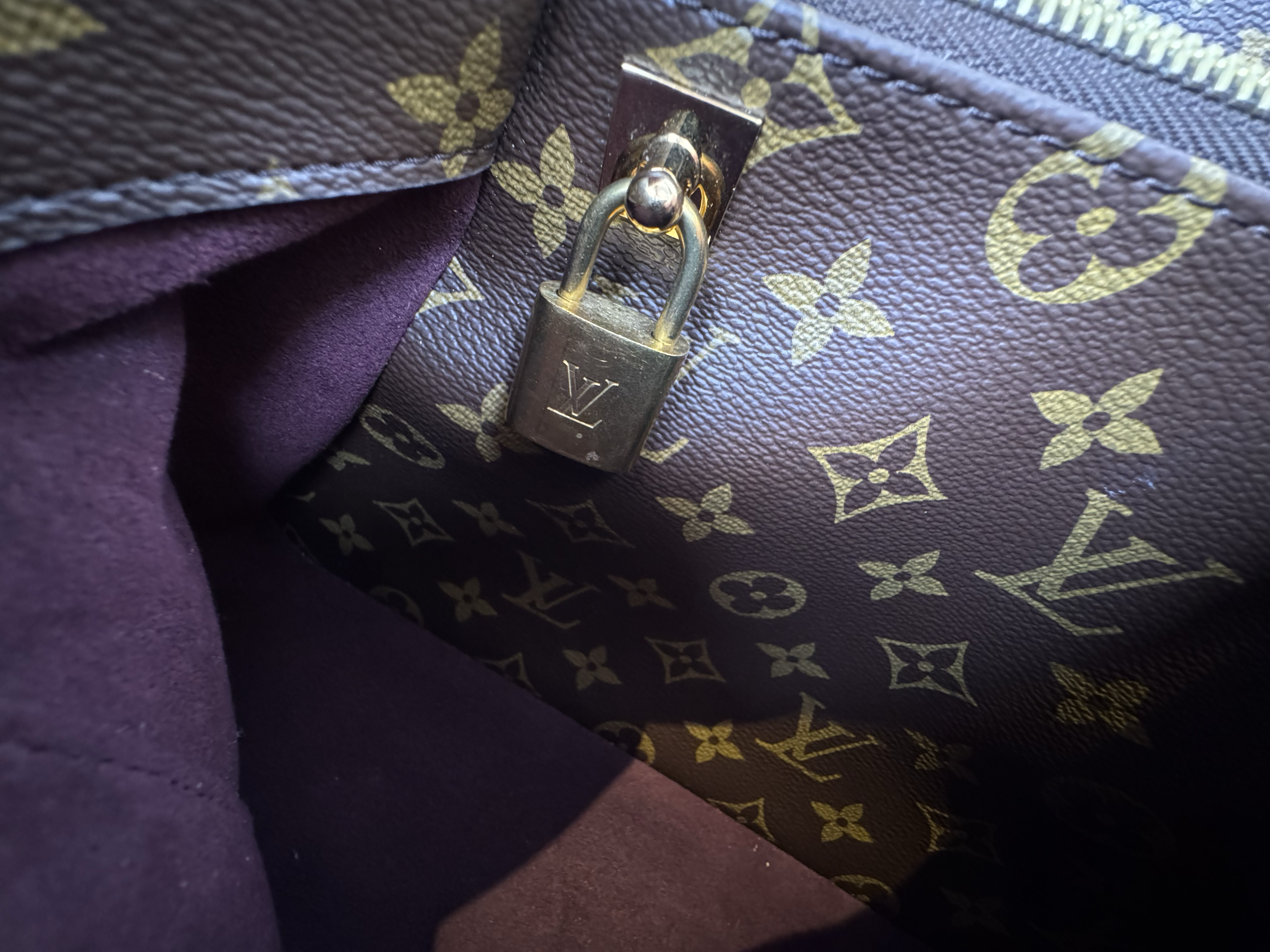 LOUIS VUITTON MONTAIGNE BB BAG