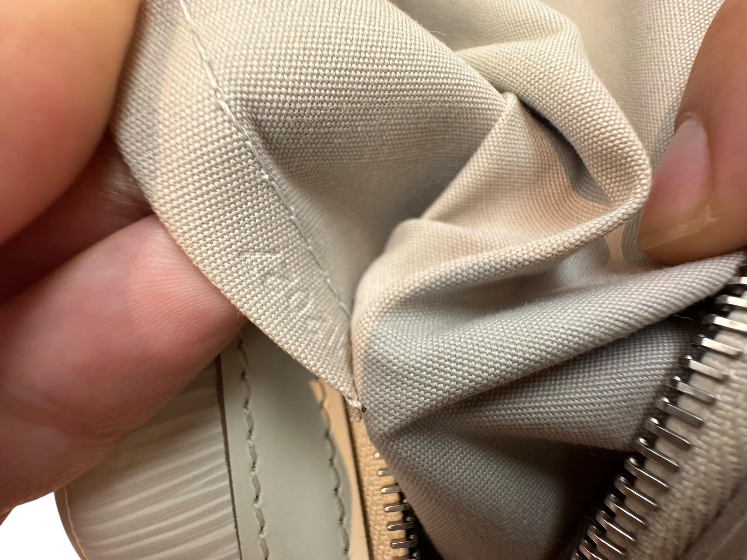 LOUIS VUITTON MONTAIGNE BOWLING BAG