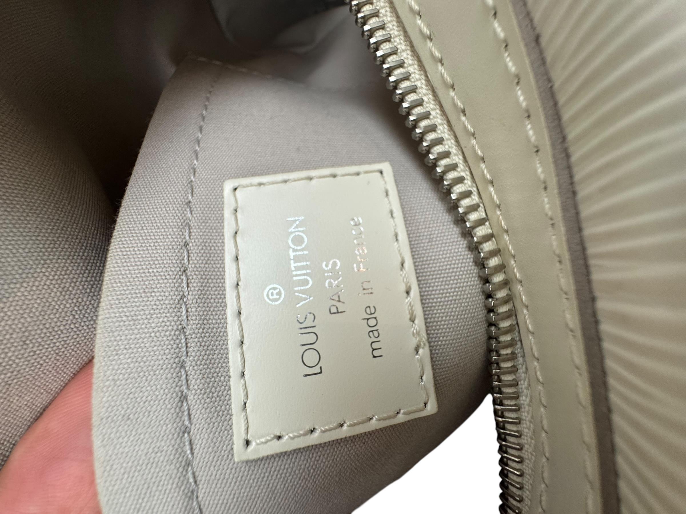 LOUIS VUITTON MONTAIGNE BOWLING BAG