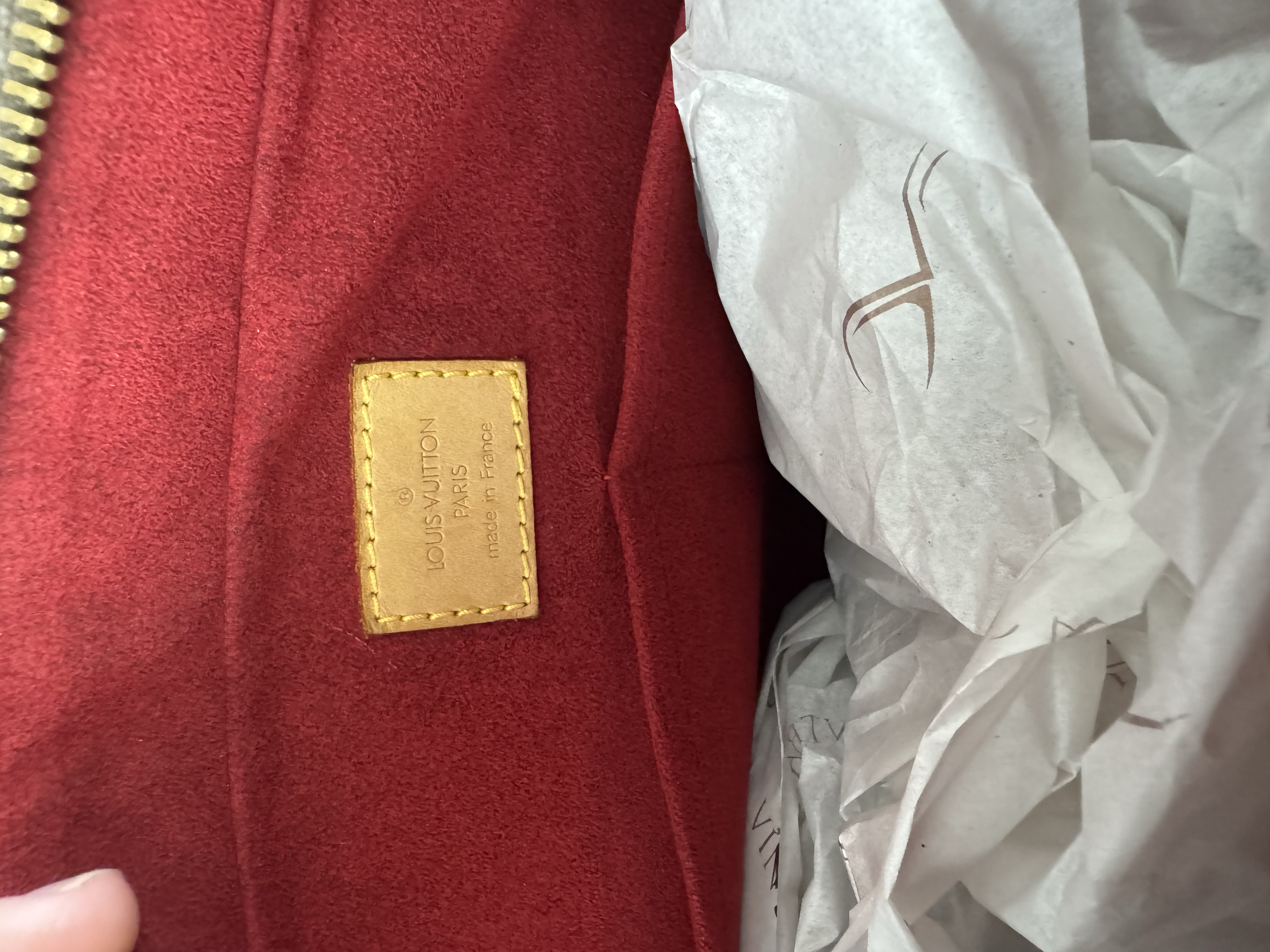 LOUIS VUITTON MULTI POCKET CITE BAG