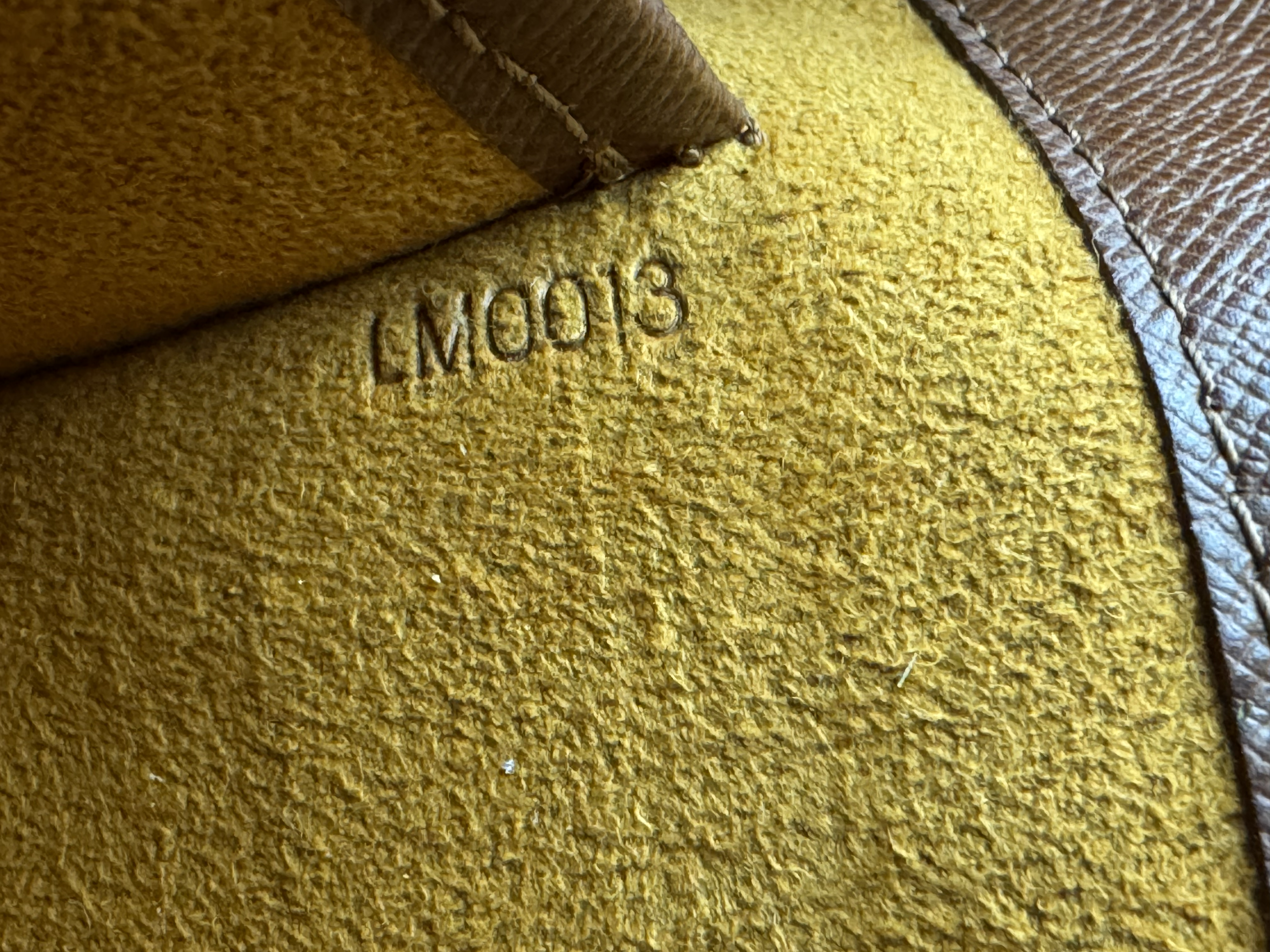 LOUIS VUITTON MUSETTE TANGO ÇANTA