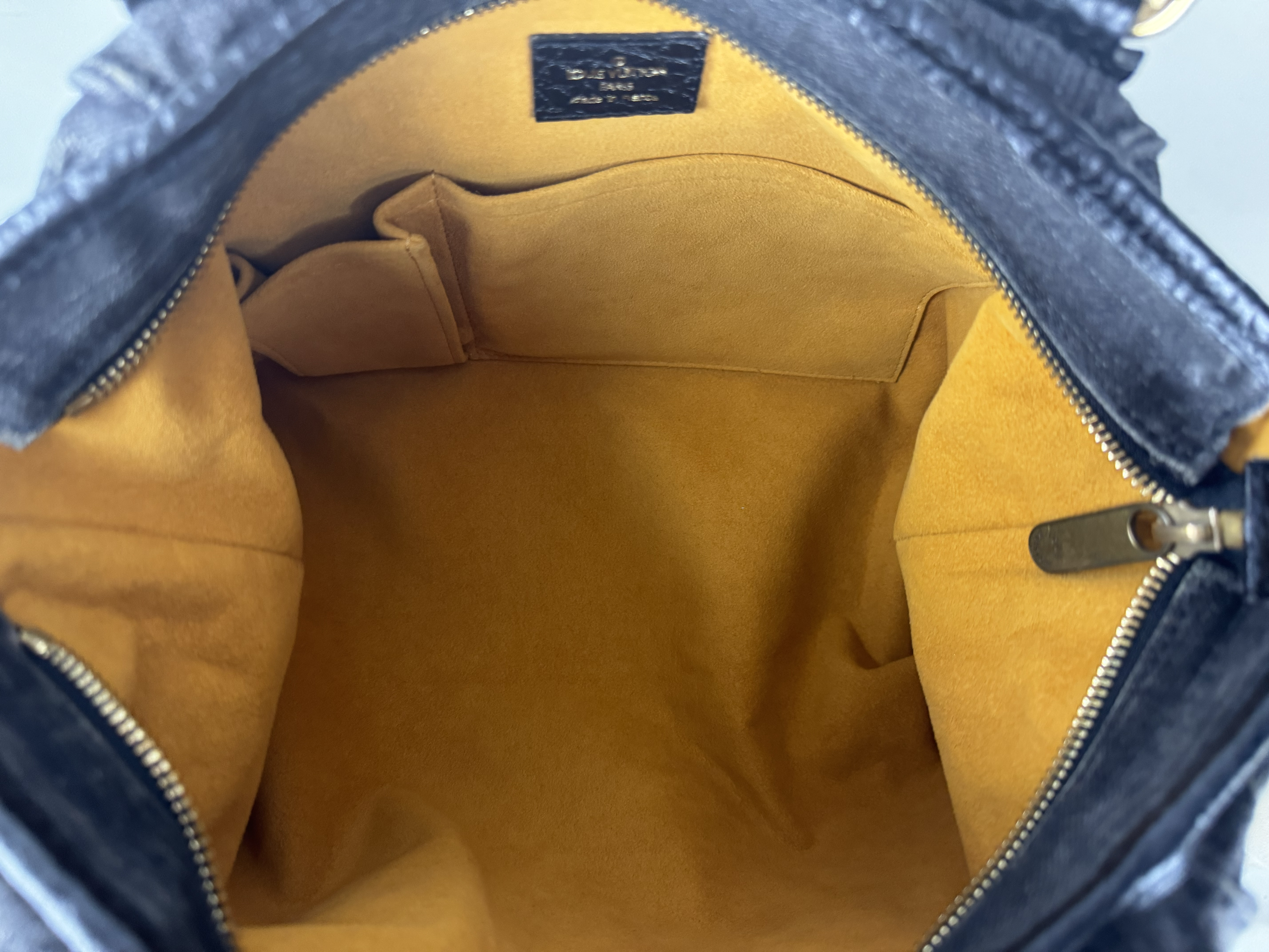 LOUIS VUITTON NEO DENIM CABBY MM BAG