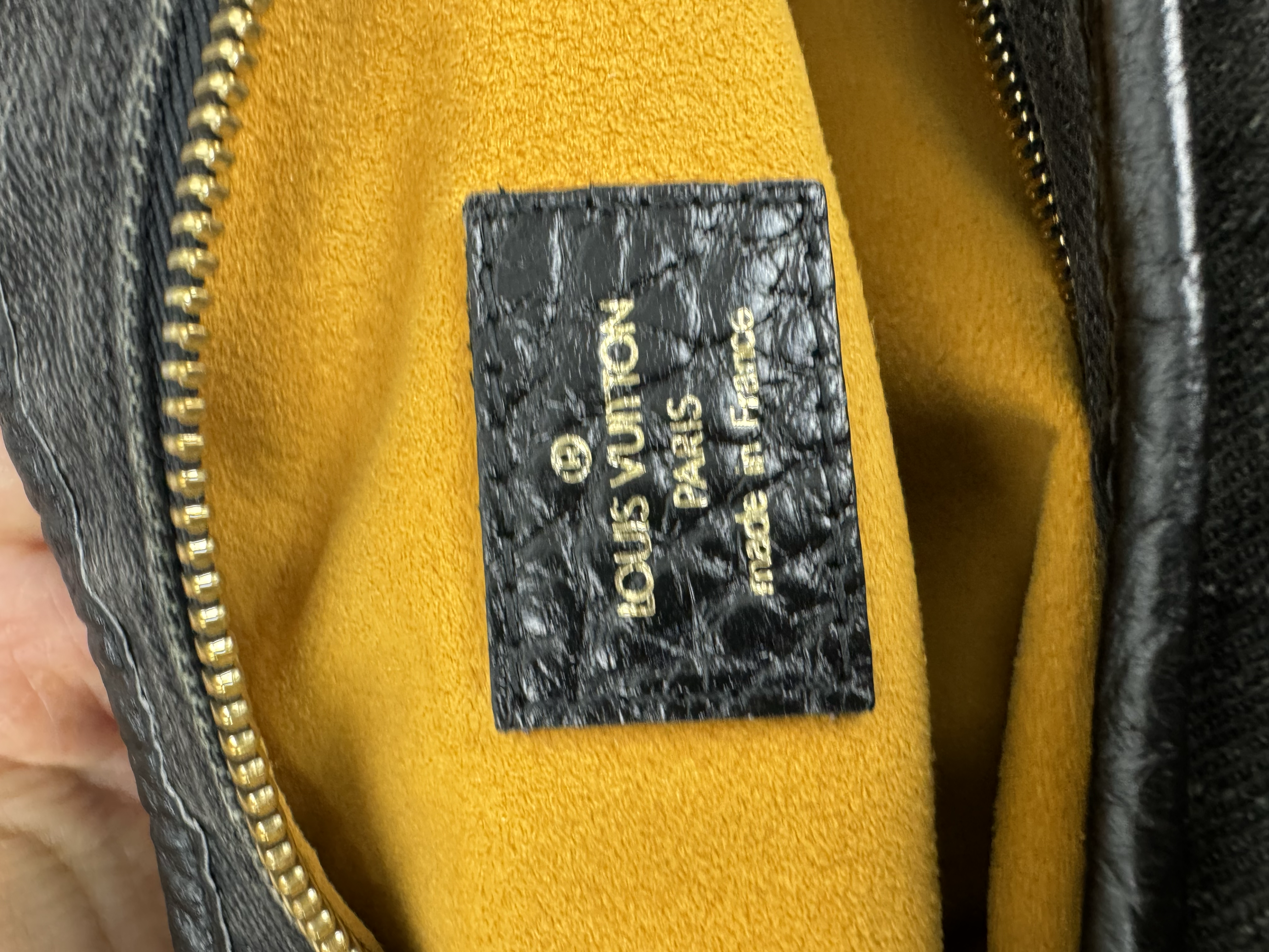 LOUIS VUITTON NEO DENIM CABBY MM BAG
