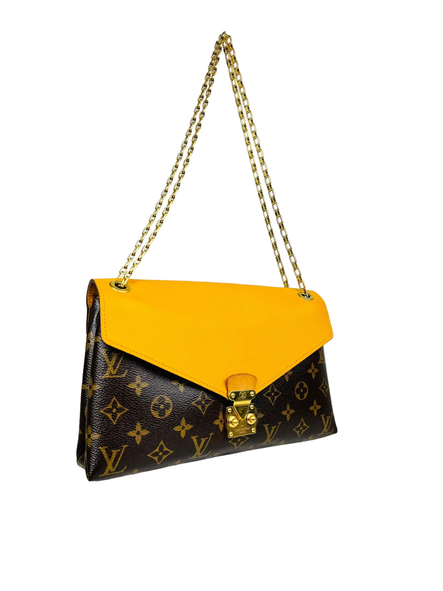 LOUIS VUITTON PALLAS CHAIN OMUZ ÇANTASI