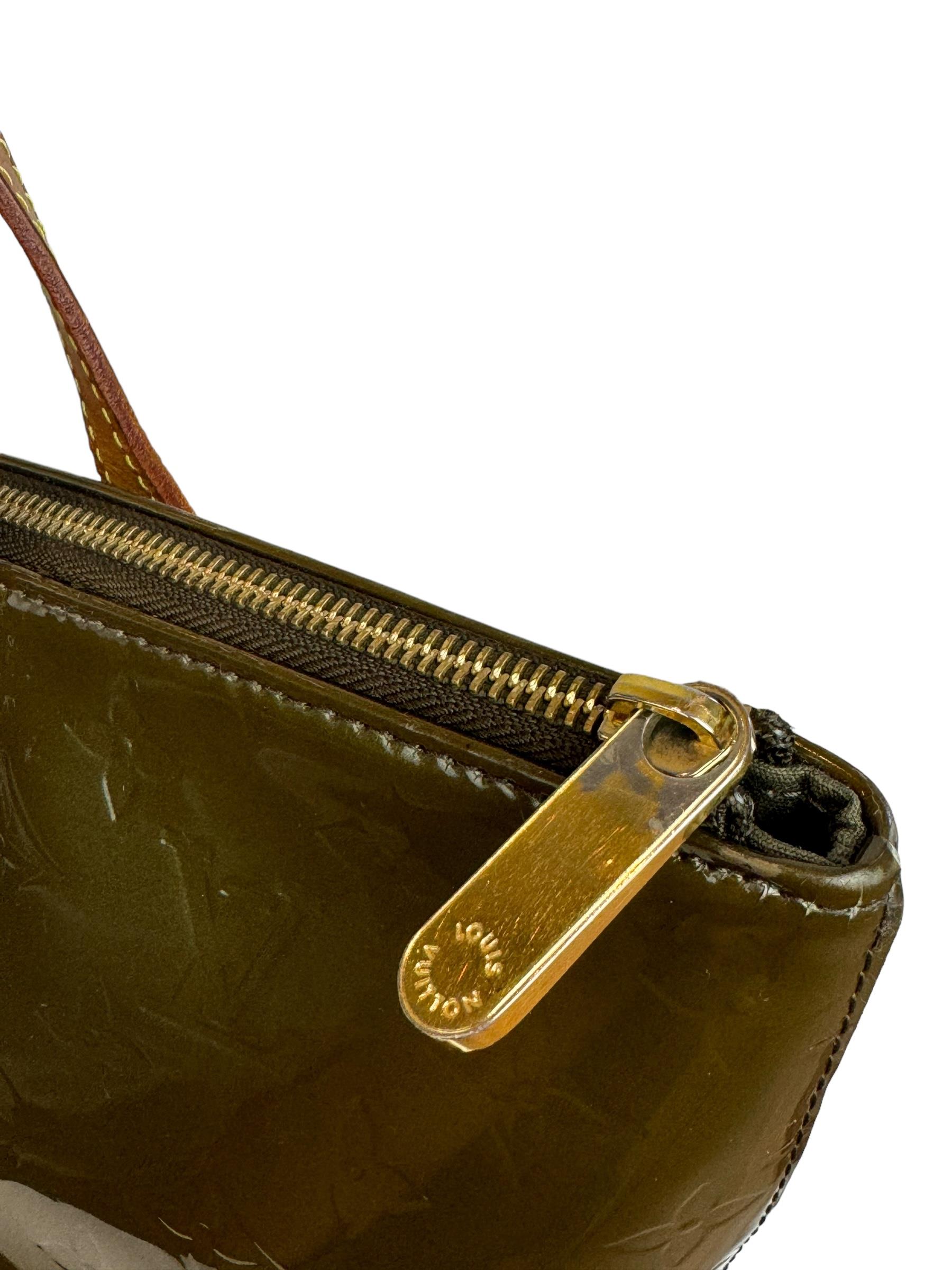 LOUIS VUITTON PM BELLEVUE VERNIS MONOGRAM ÇANTA