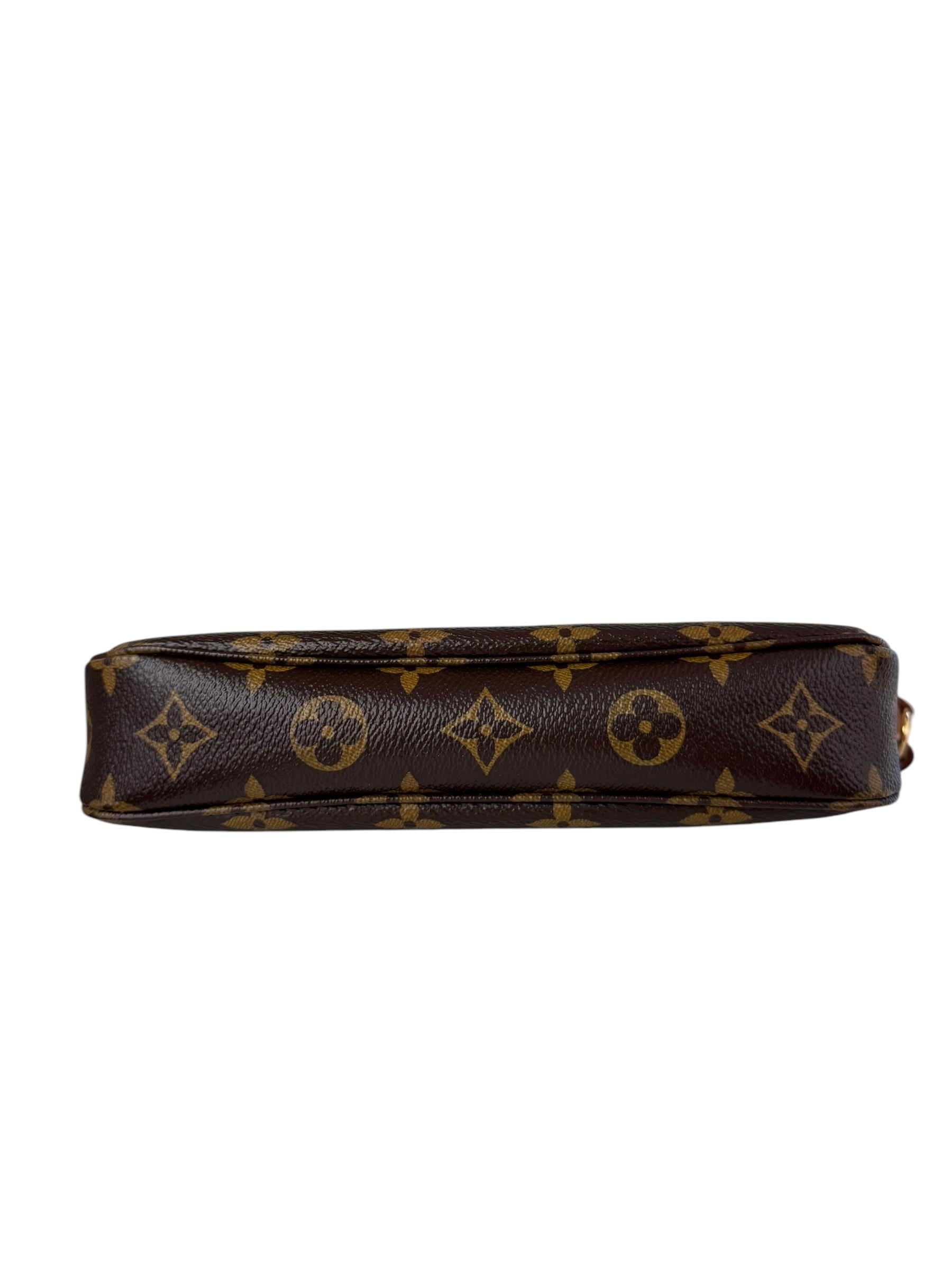 LOUIS VUITTON POCHETTE ACCESOIRES 