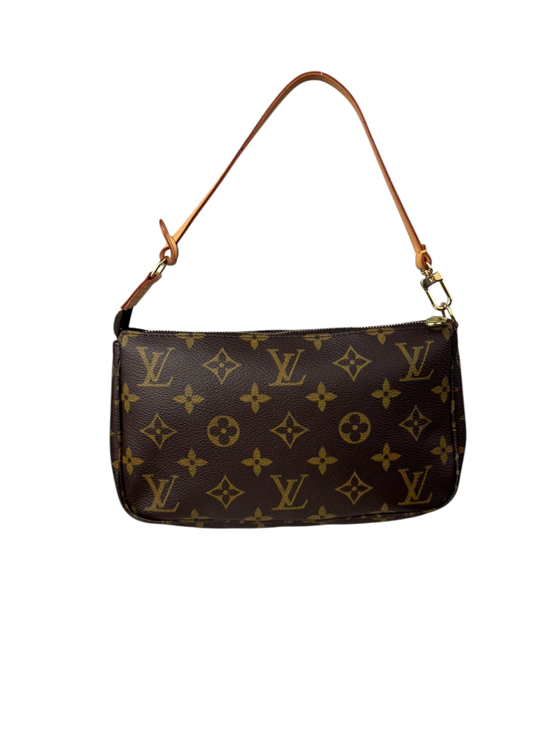 LOUIS VUITTON POCHETTE ACCESORIES