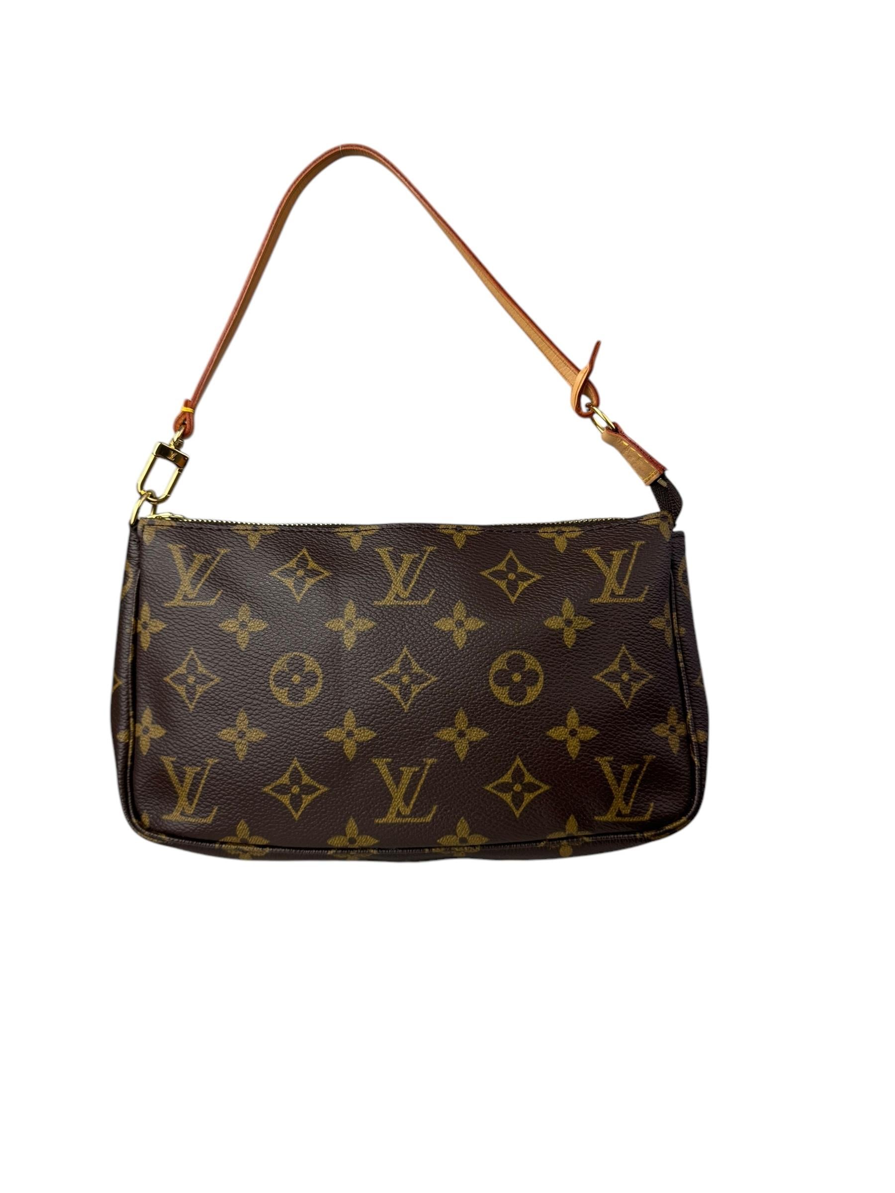 LOUIS VUITTON POCHETTE ACCESORIES
