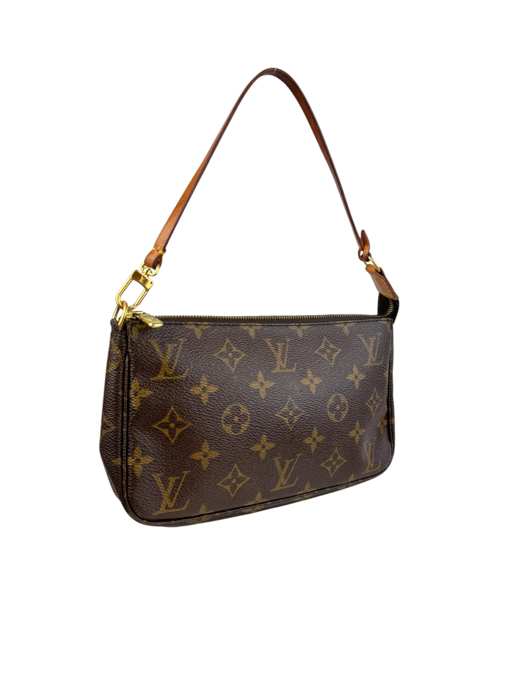 LOUIS VUITTON POCHETTE ACCESORIES ÇANTA