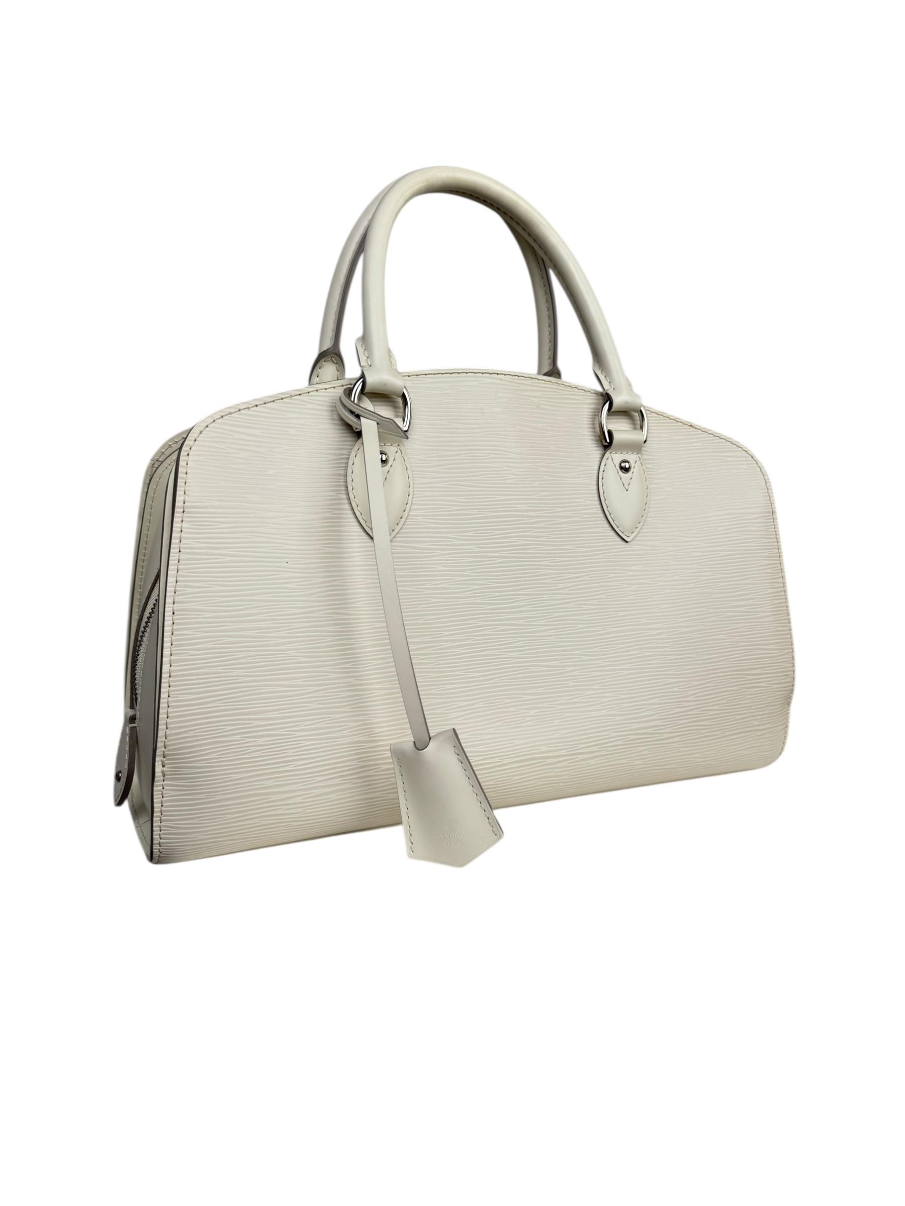 LOUIS VUITTON PONT NEUF EPI BAG