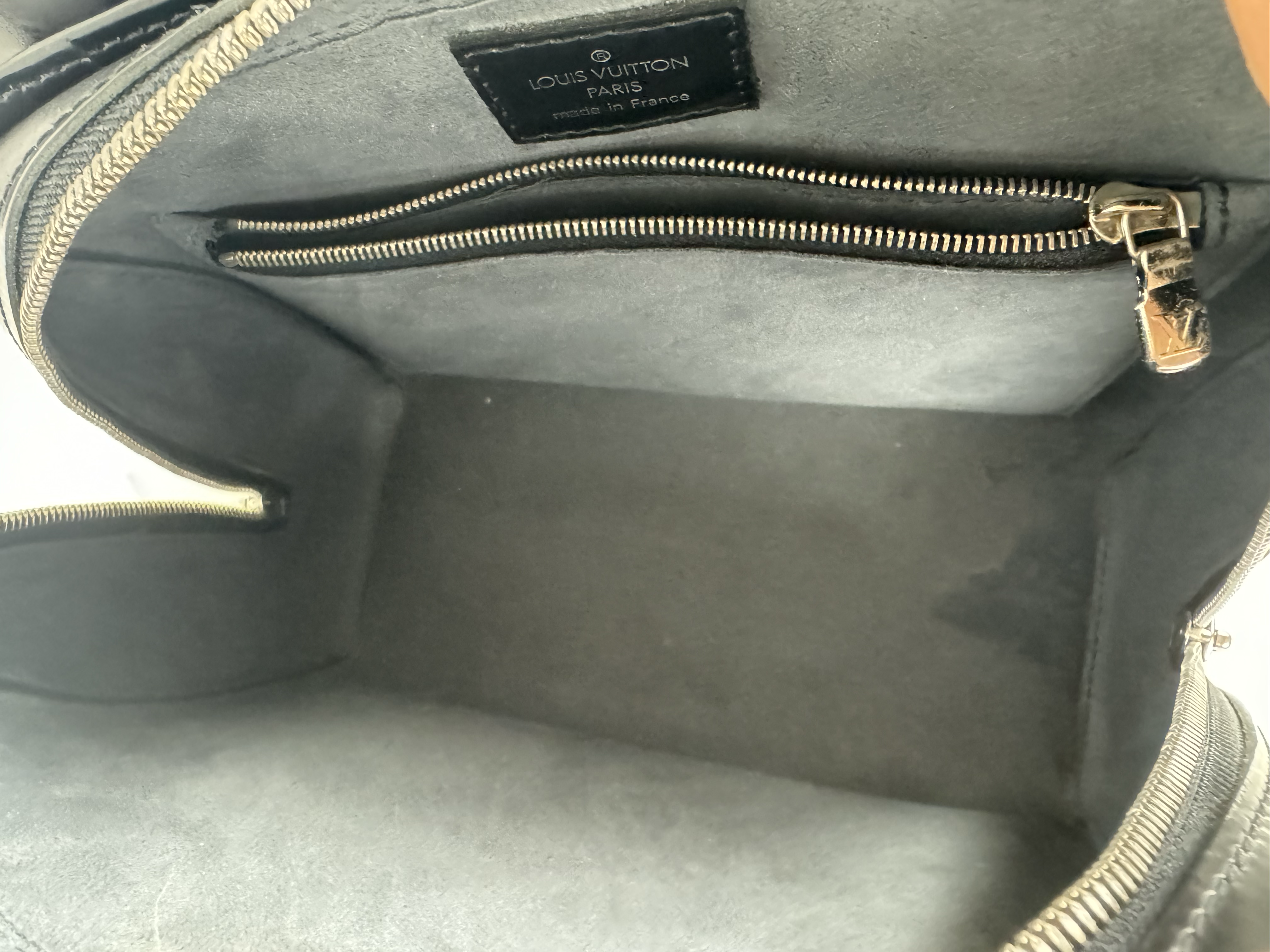 LOUIS VUITTON PONT NEUF HANDBAG