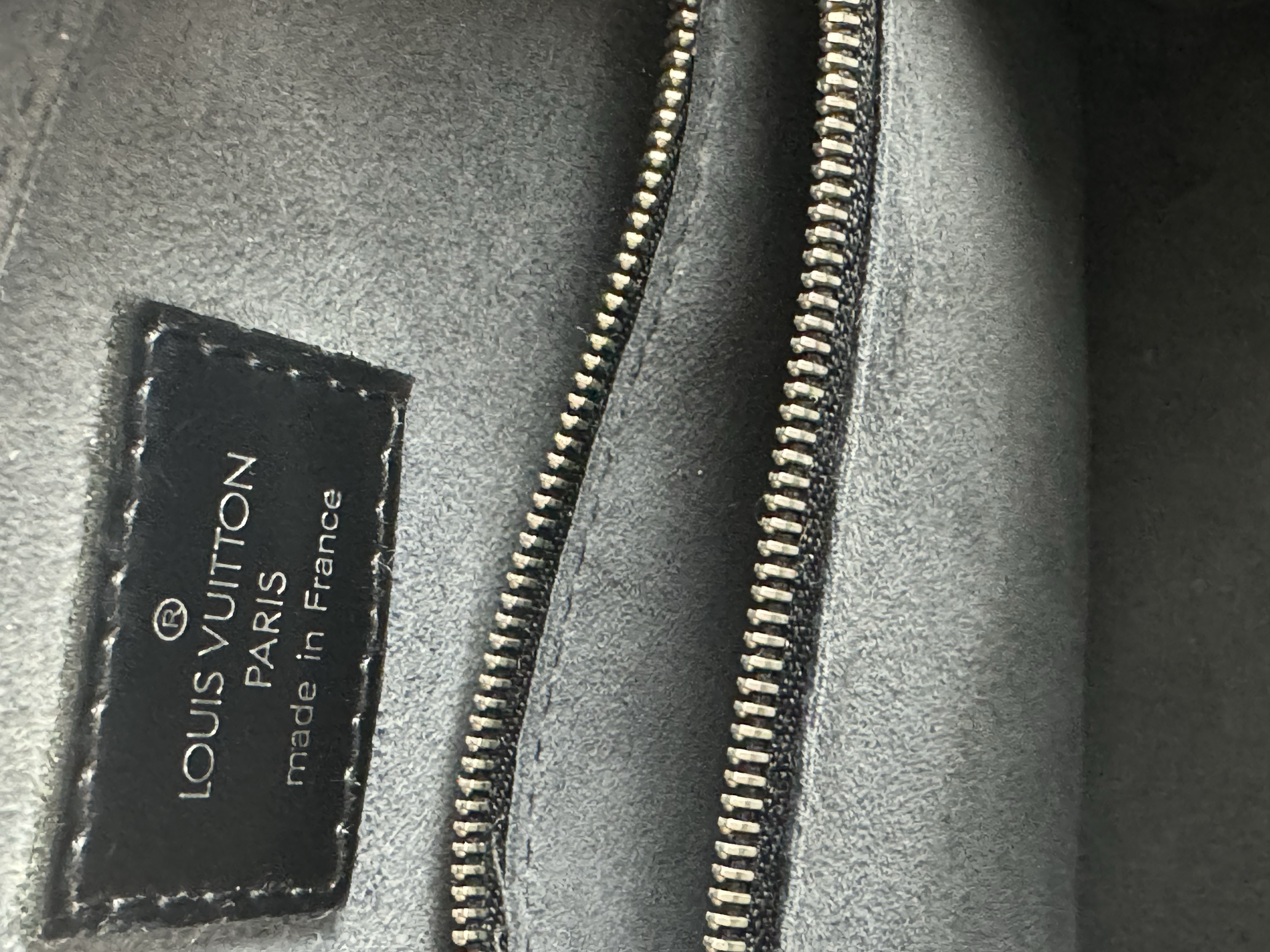 LOUIS VUITTON PONT NEUF HANDBAG