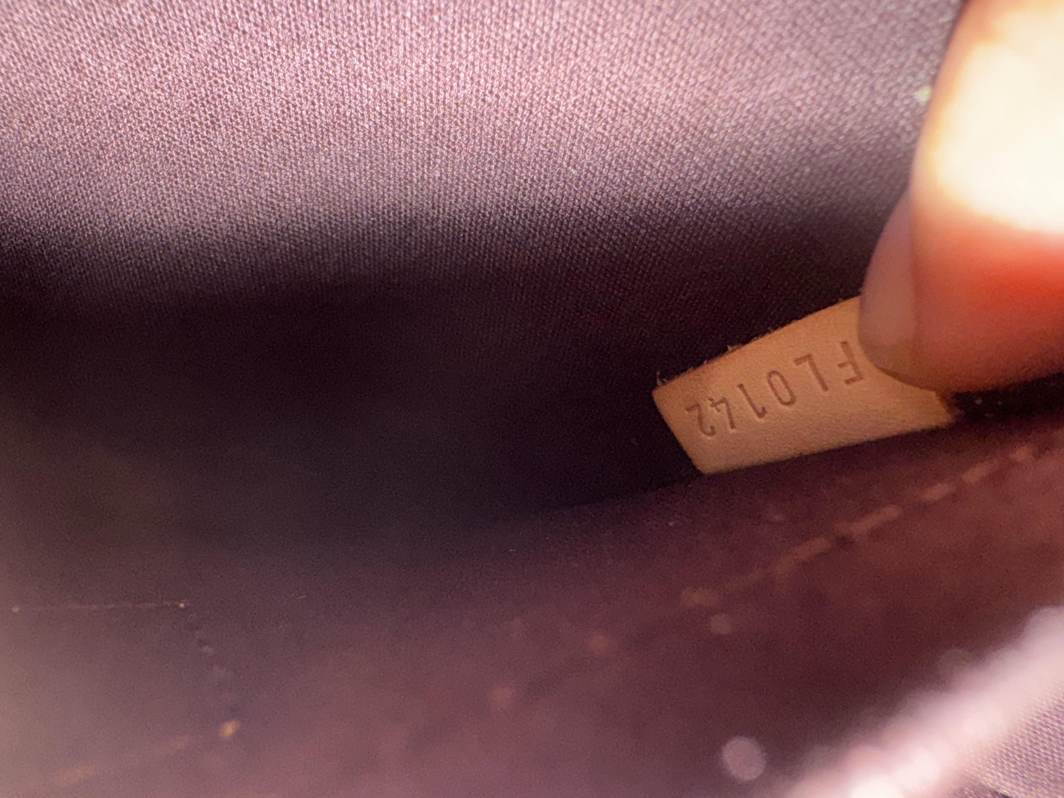 LOUIS VUITTON VERNIS AMARANTE MONOGRAM BELLFLOWER BAG (REZERVEDİR.)