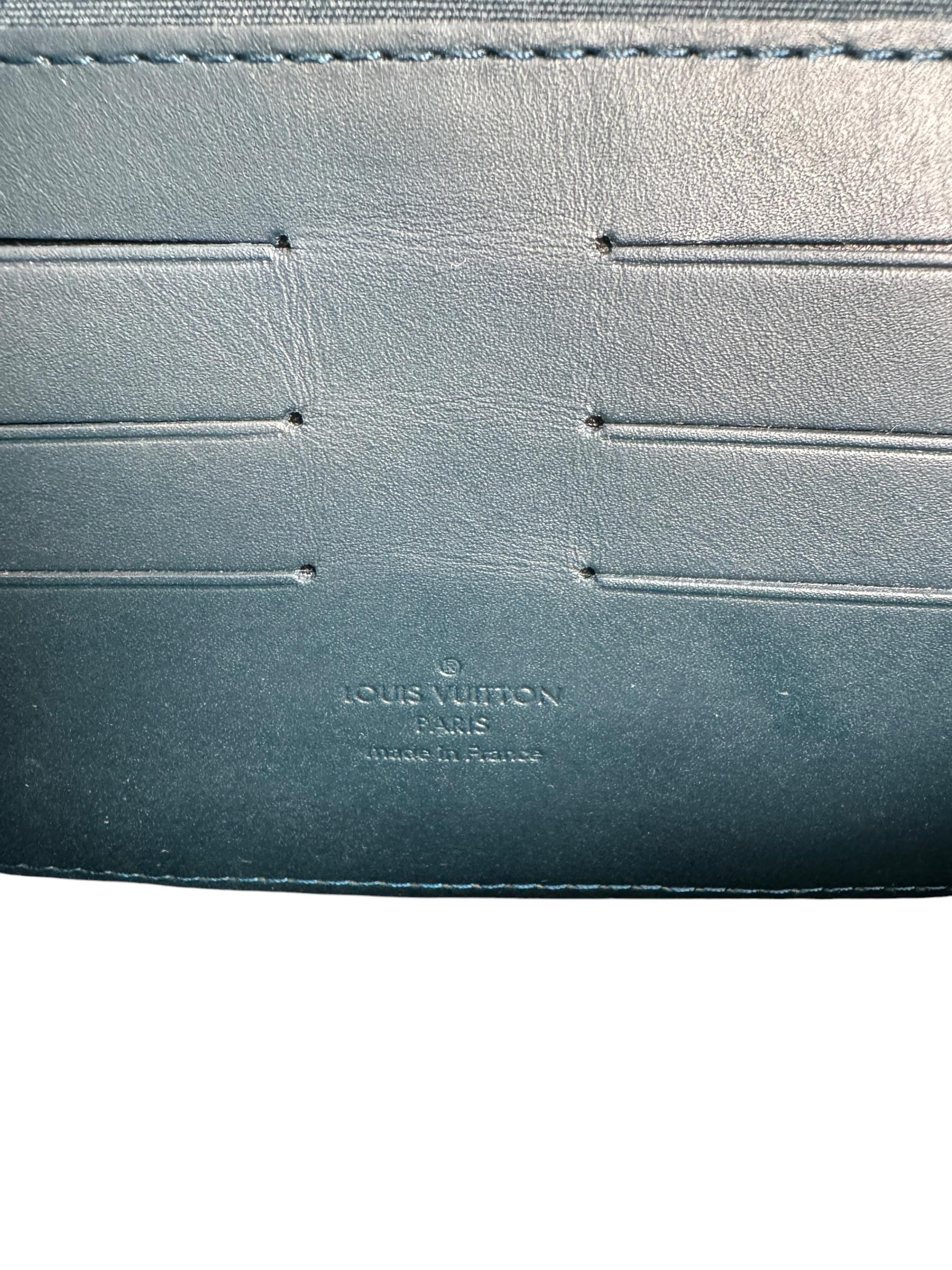 LOUIS VUITTON VERNIS BLUE NUIT SUNSET POCHETTE BAG
