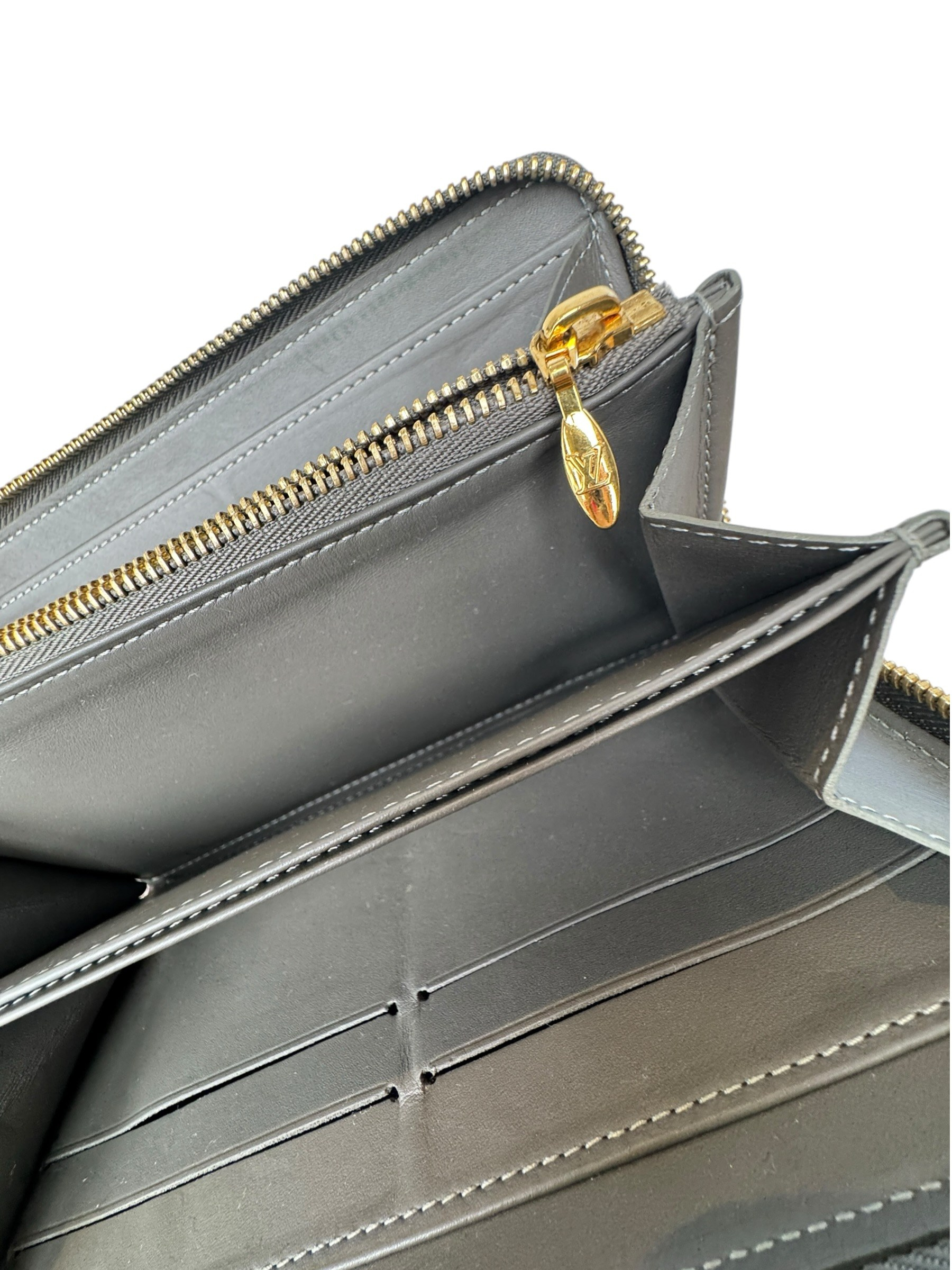 LOUIS VUITTON VERNIS LEATHER WALLET