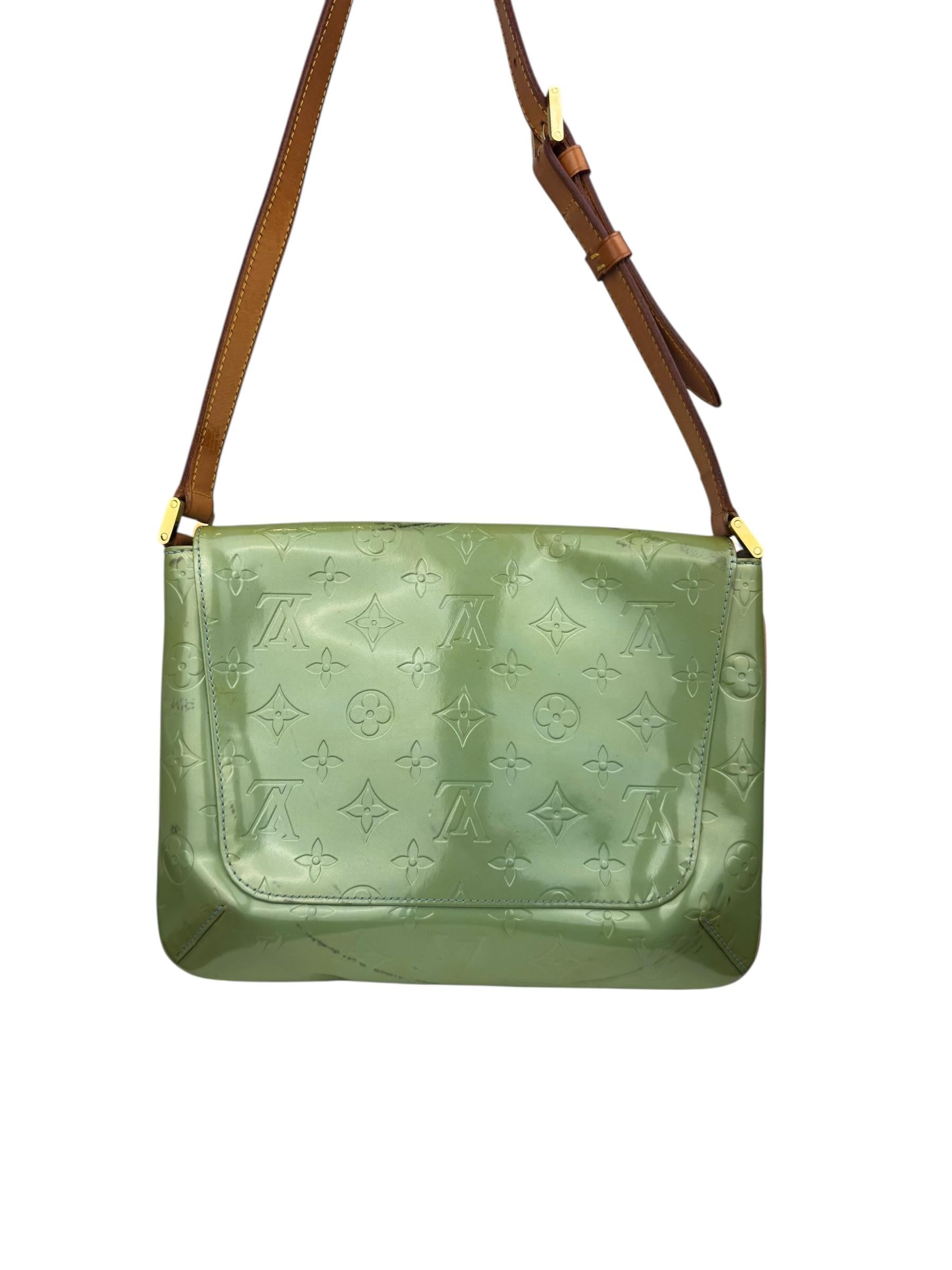 LOUIS VUITTON VERNIS MESSENGER BAG