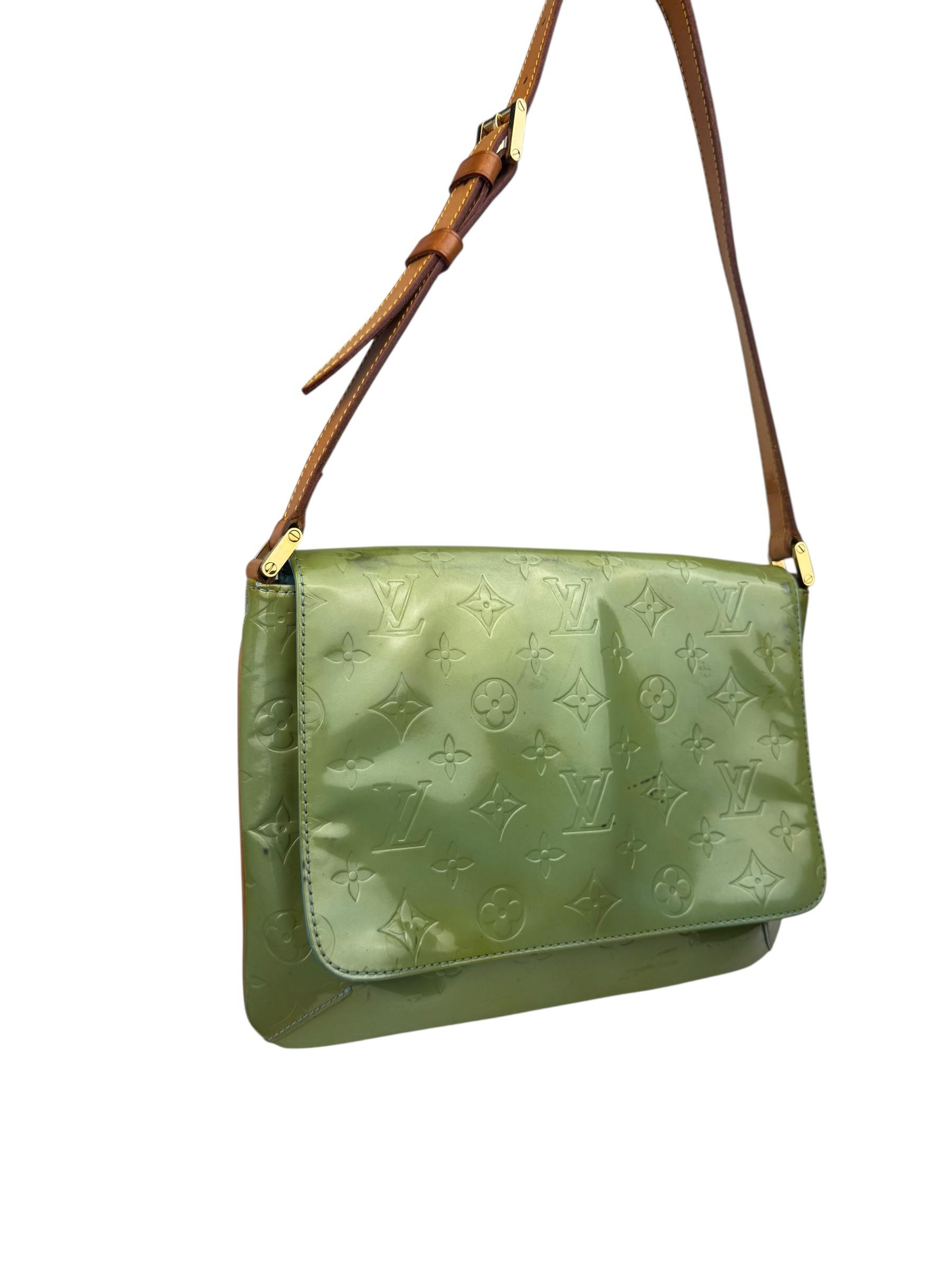 LOUIS VUITTON VERNIS MESSENGER BAG