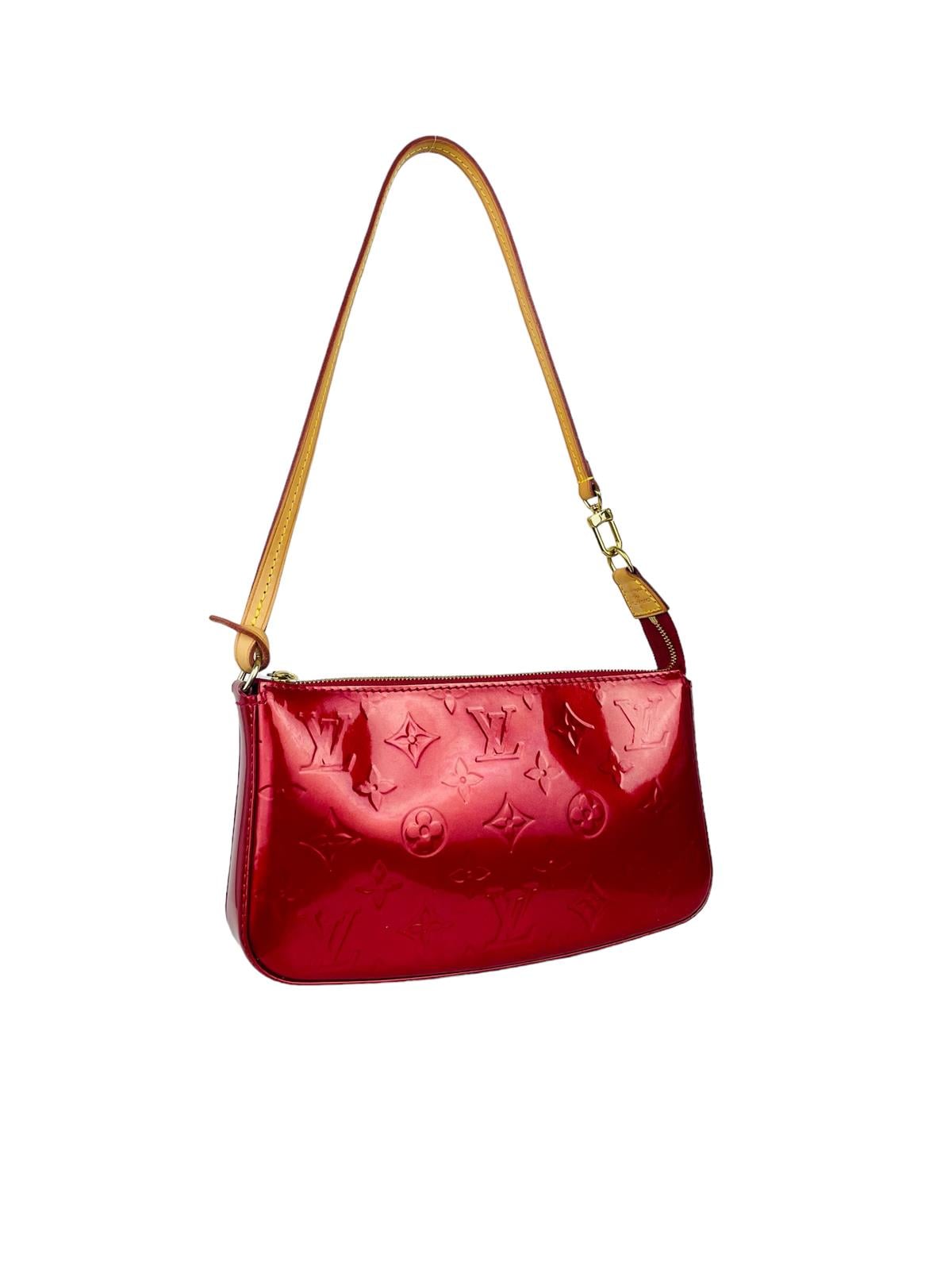 LOUIS VUITTON VERNIS MONOGRAM POCHETTE