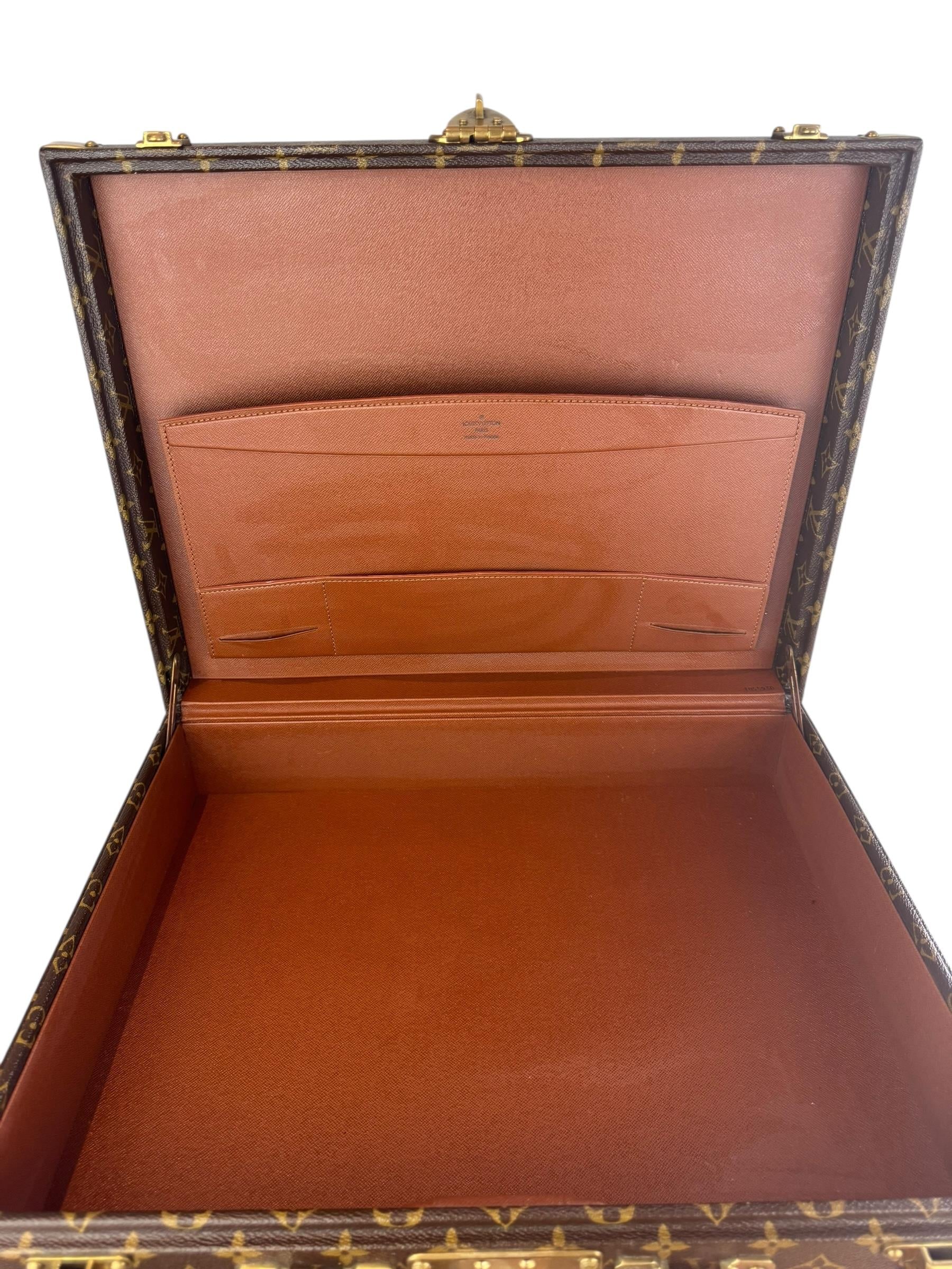 LOUIS VUITTON VINTAGE PRESIDENT TRAVEL LUGGAGE