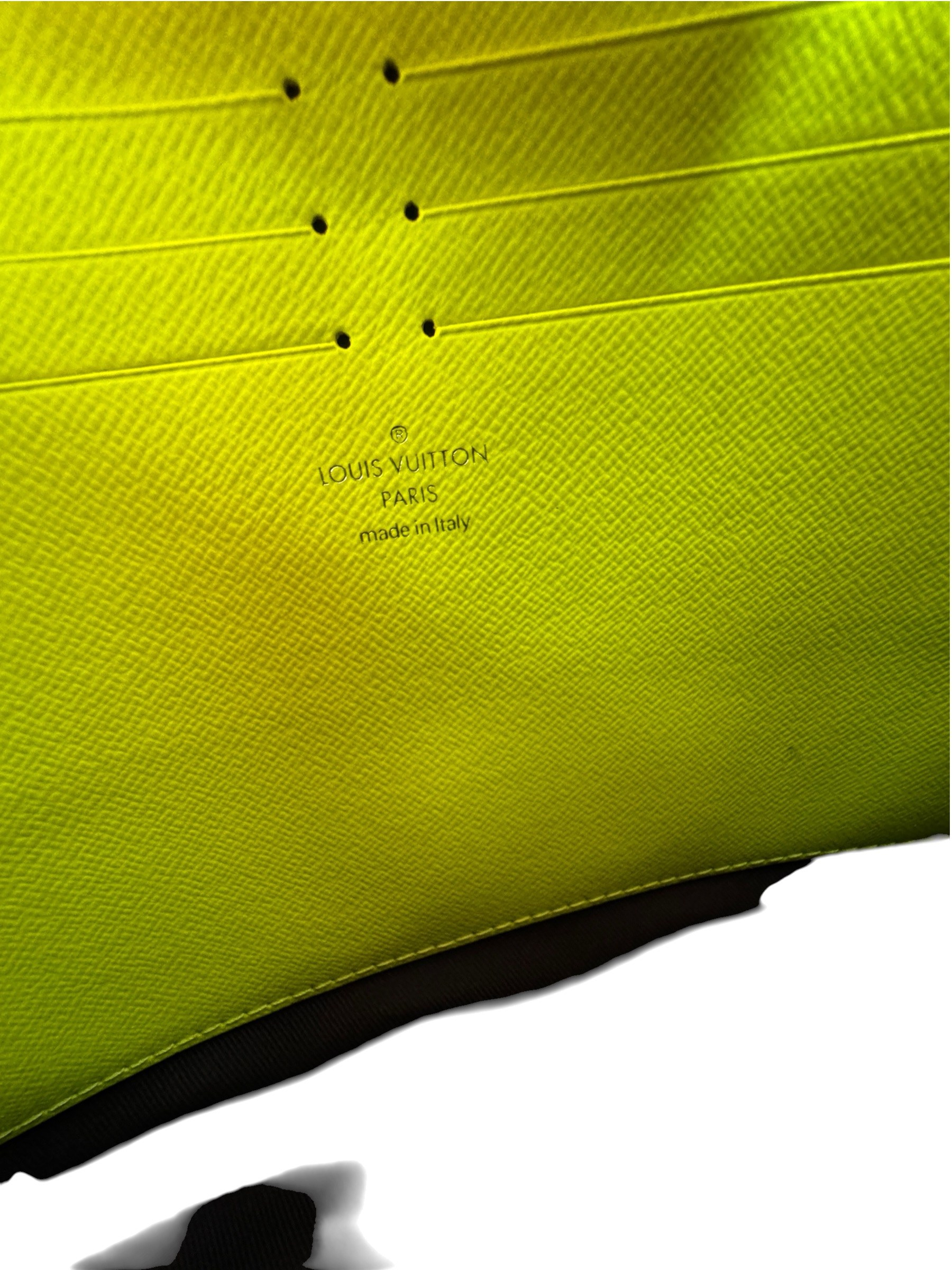 LOUIS VUITTON VOYAGE 26 POUCH