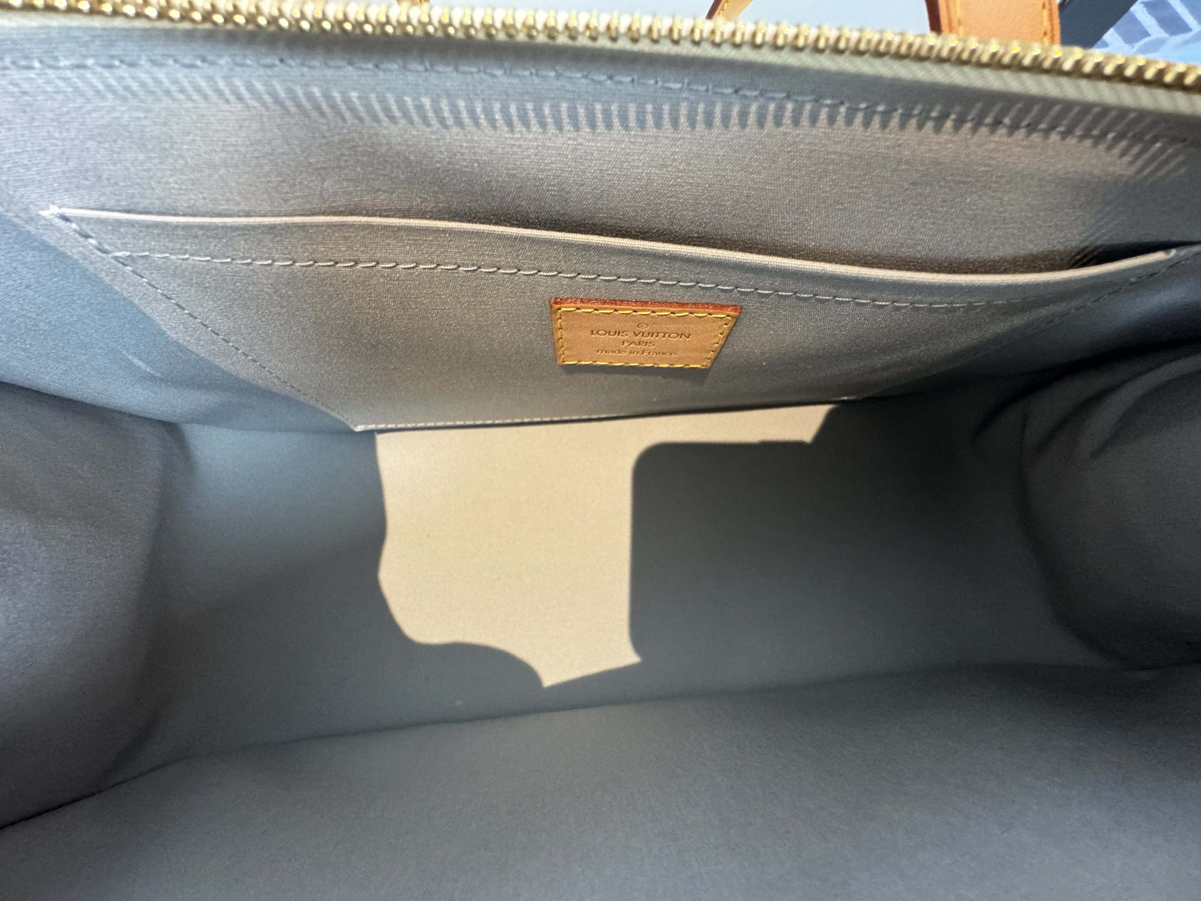 LOUIS VUITTON YELLOW PERLE VERNIS AVENUE BAG