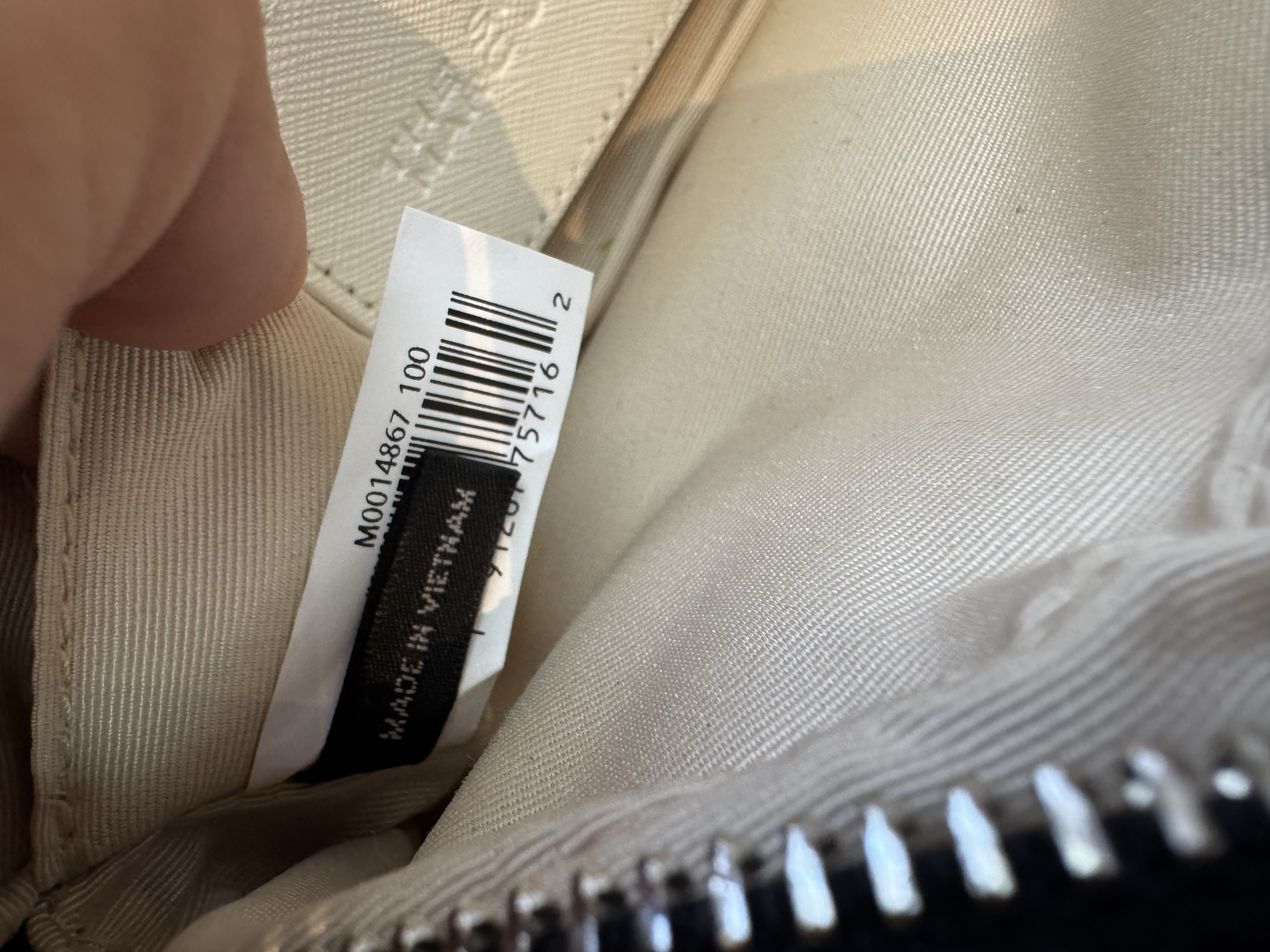 MARC JACOBS EHITE SNAPSHOT BAG