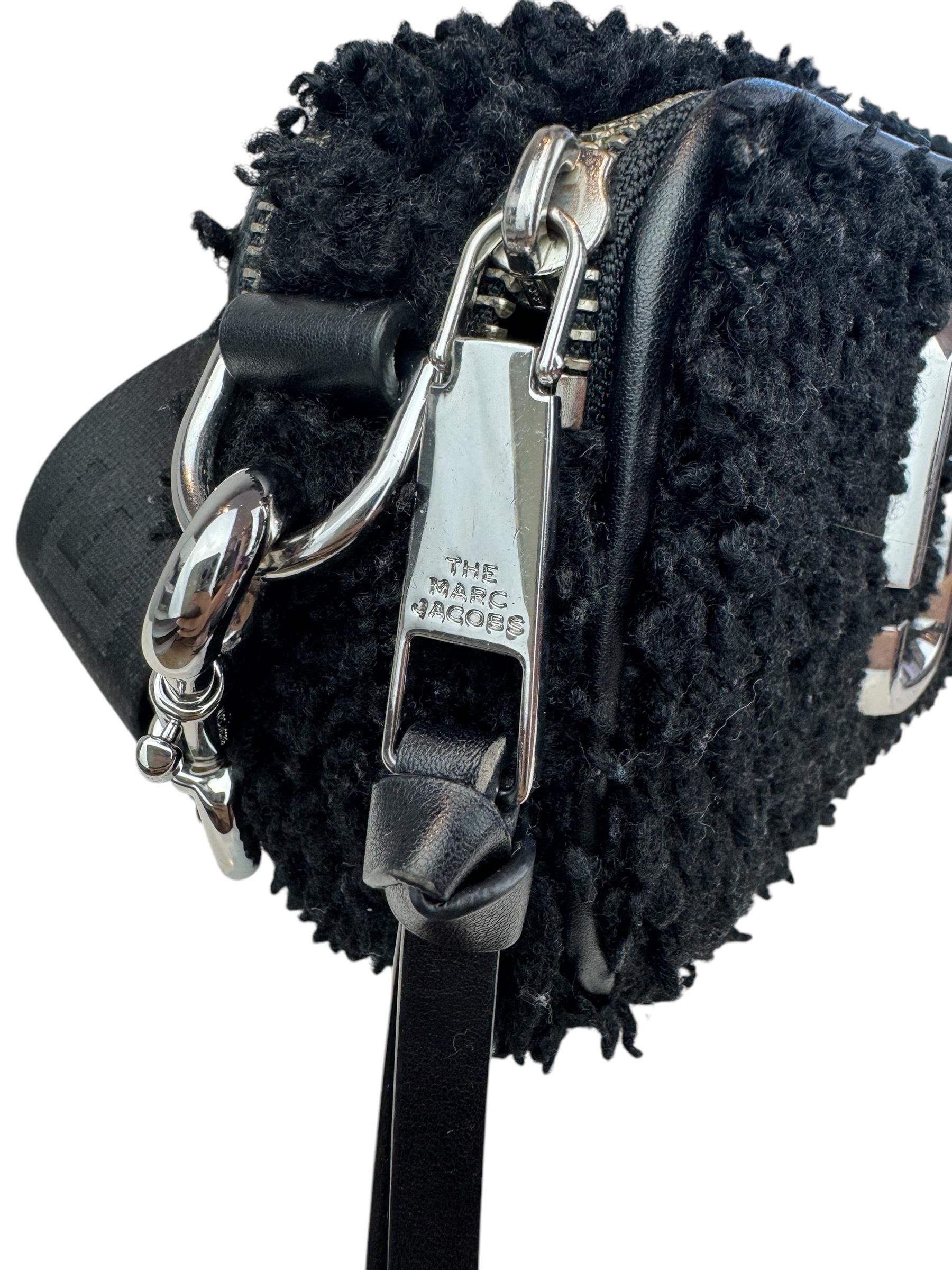 MARC JACOBS SHEARLING SNAPSHOT BAG