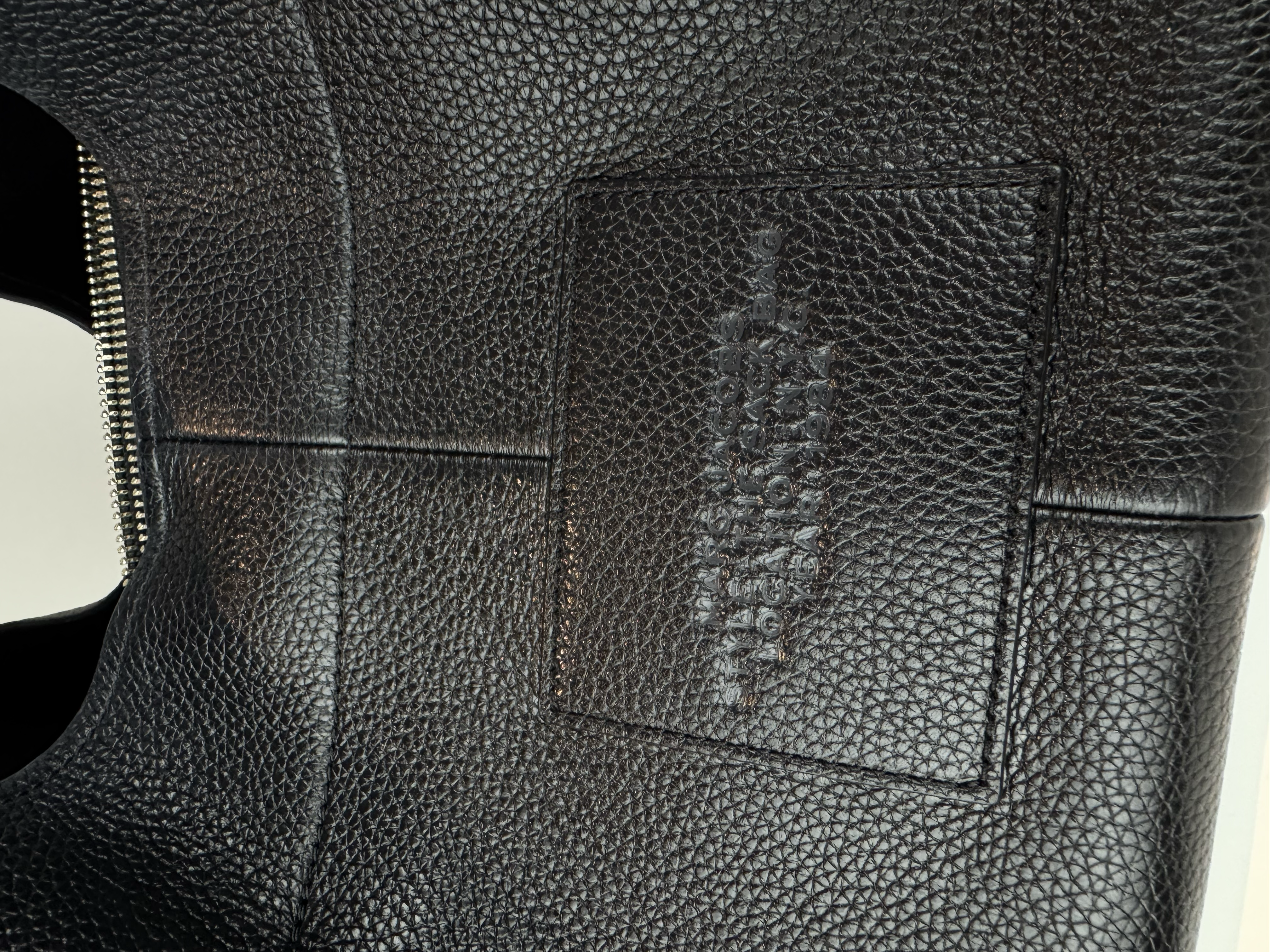 MARC JACOBS THE SACK TOTE BAG