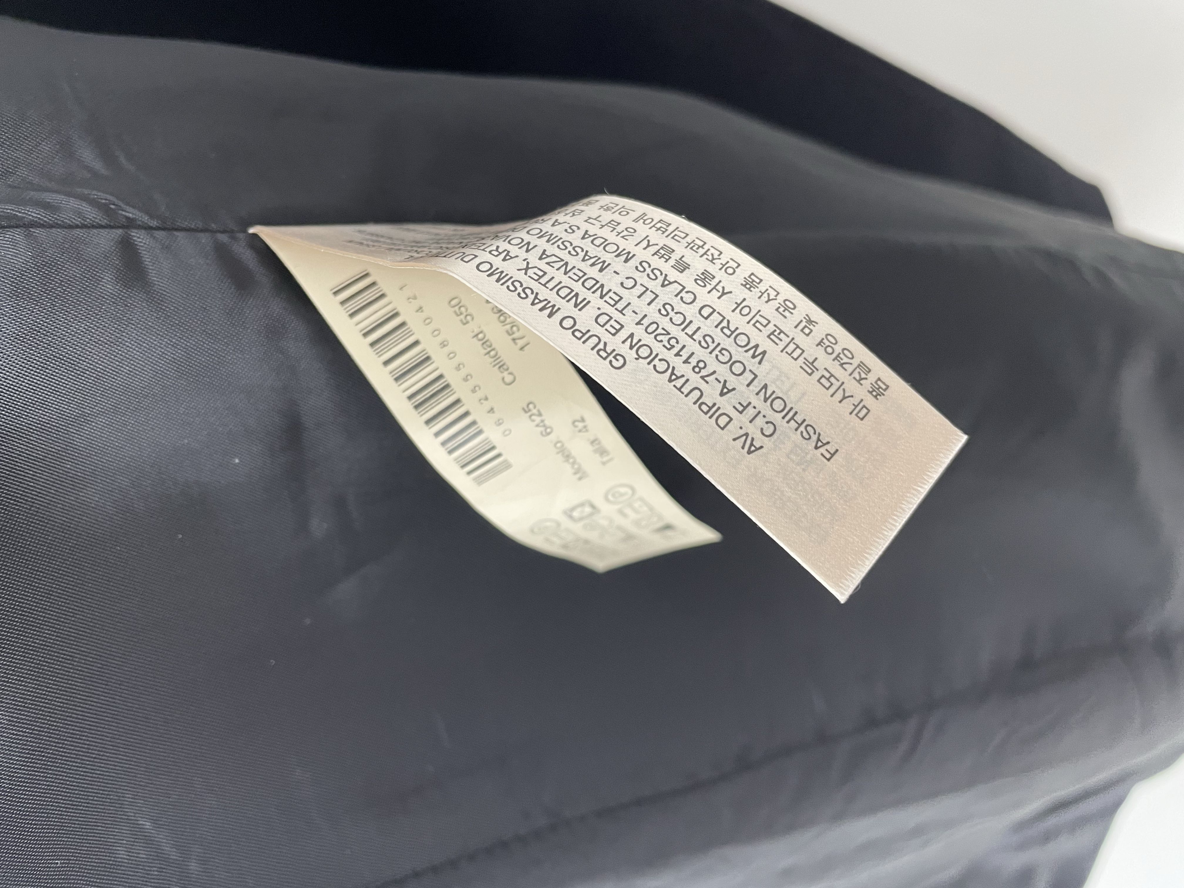 MASSIMO DUTTI BLACK WOOL COAT