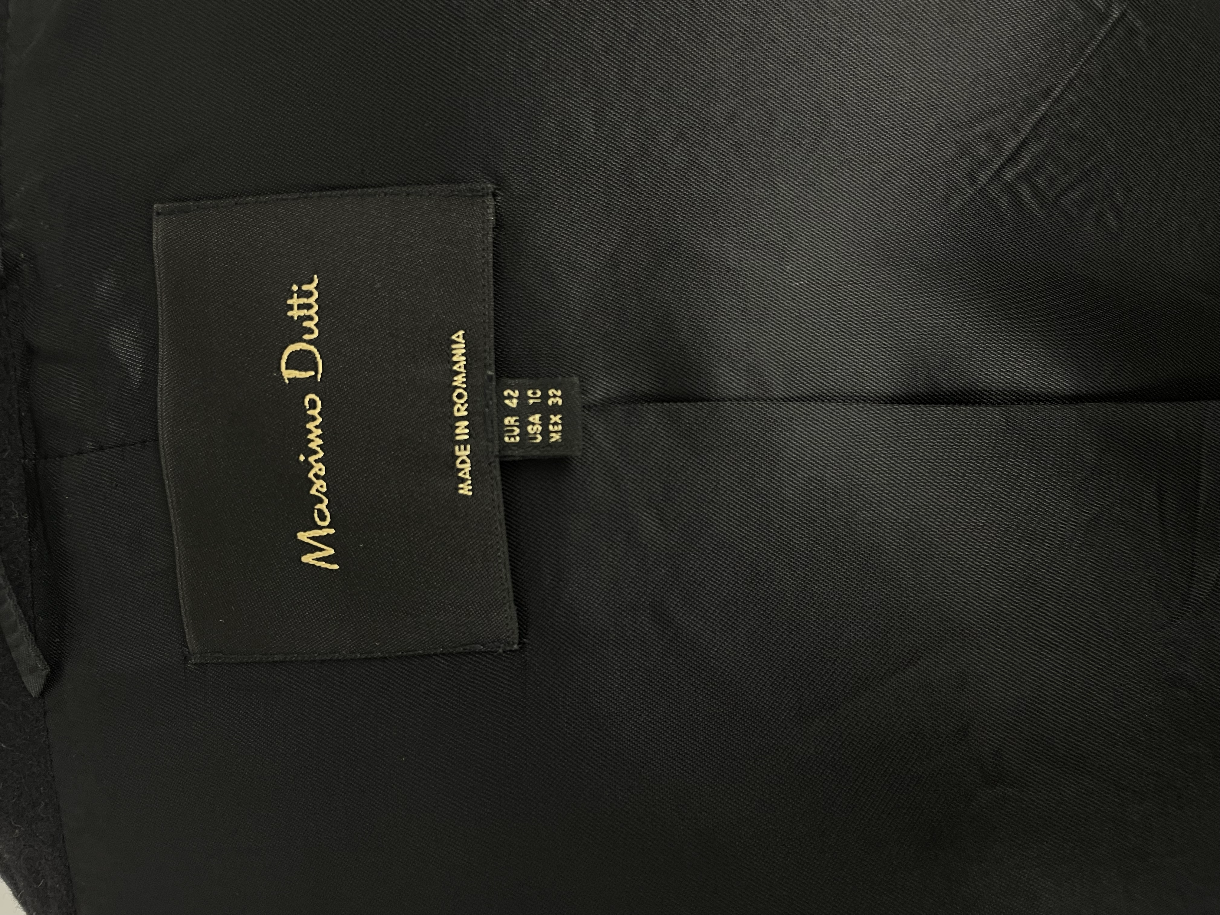 MASSIMO DUTTI BLACK WOOL COAT