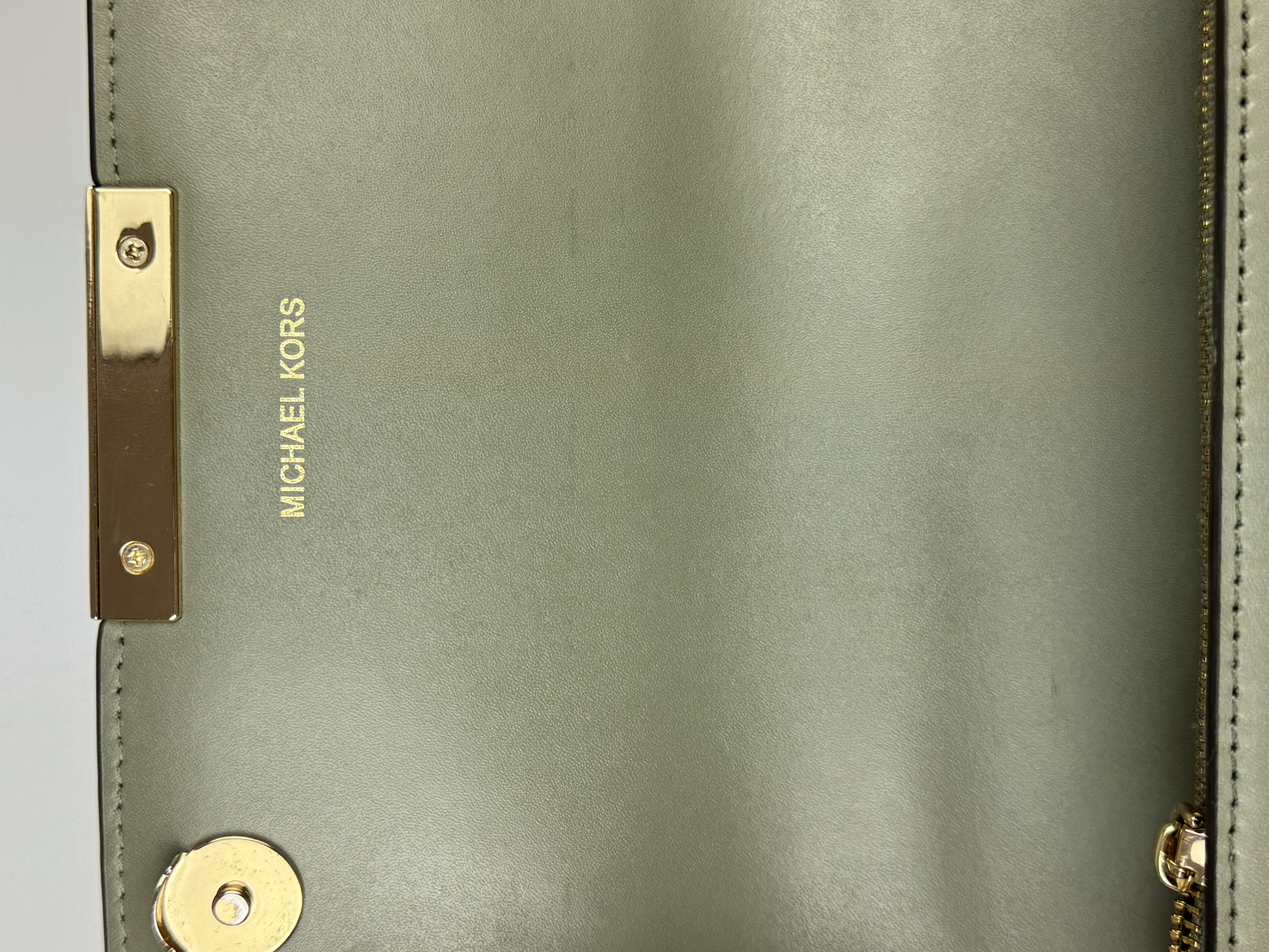 MICHAEL KORS ARMY GREEN CHAIN BAG