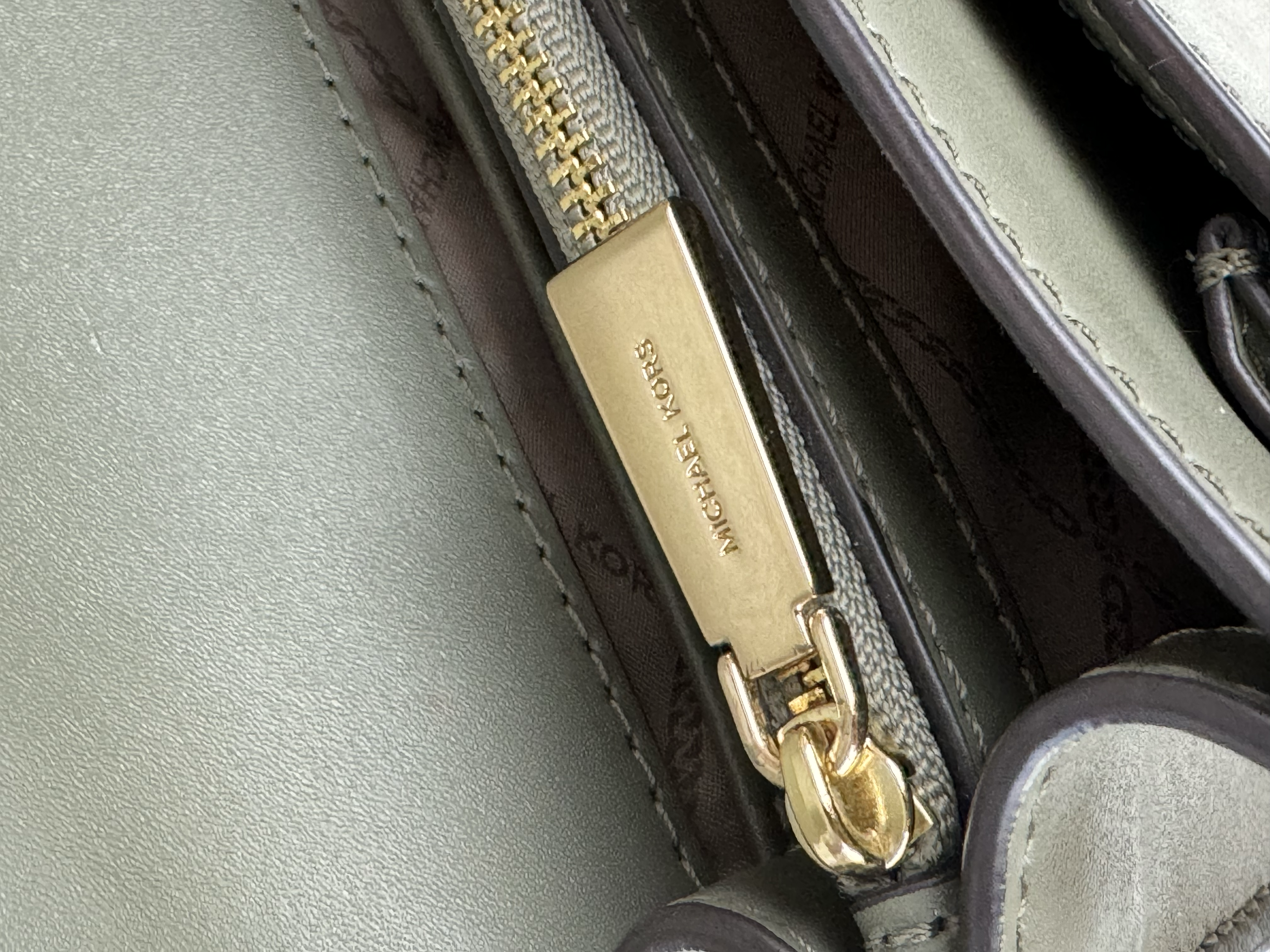 MICHAEL KORS ARMY GREEN CHAIN BAG