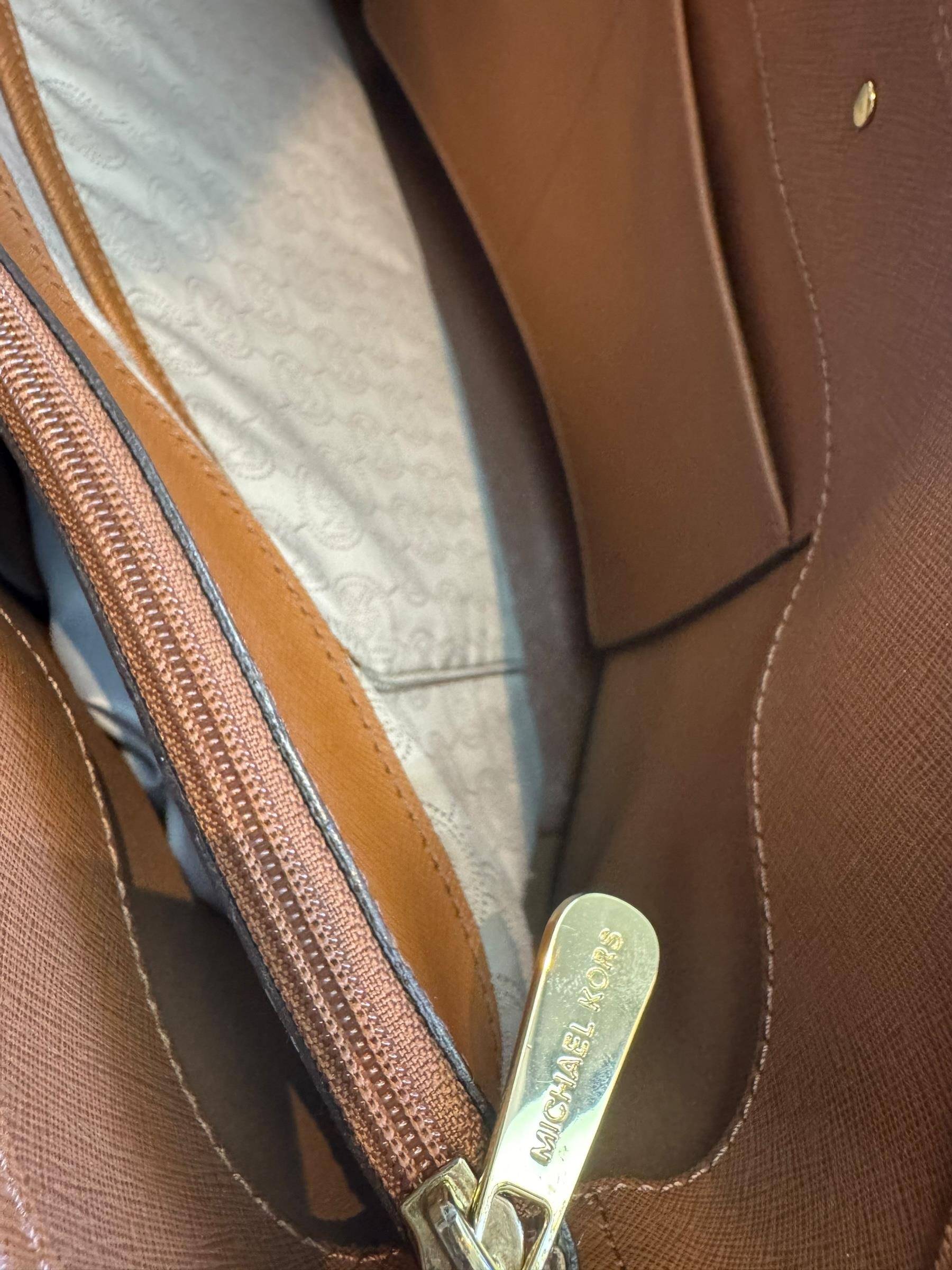 MICHAEL KORS BROWN TOTE BAG
