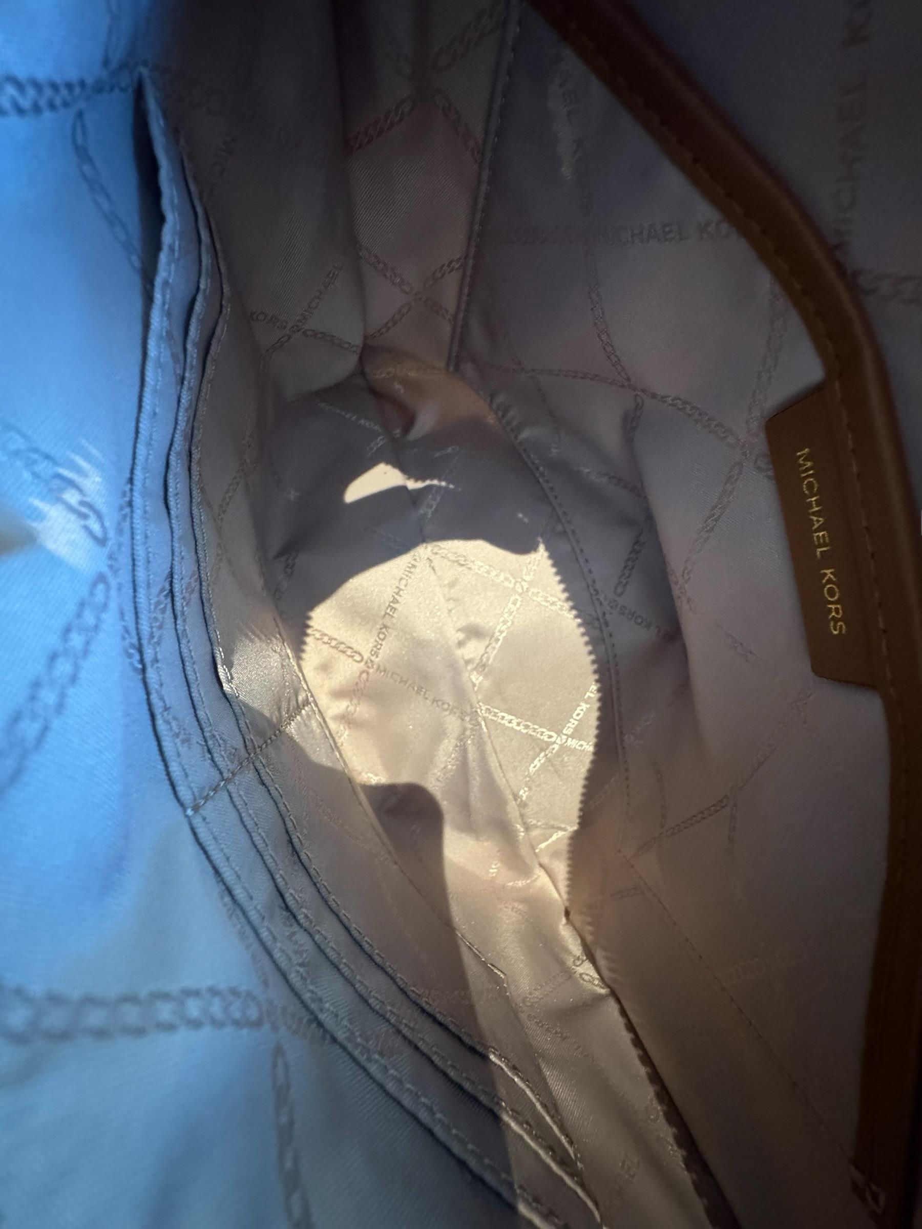 MICHAEL KORS CANVAS CLUTCH