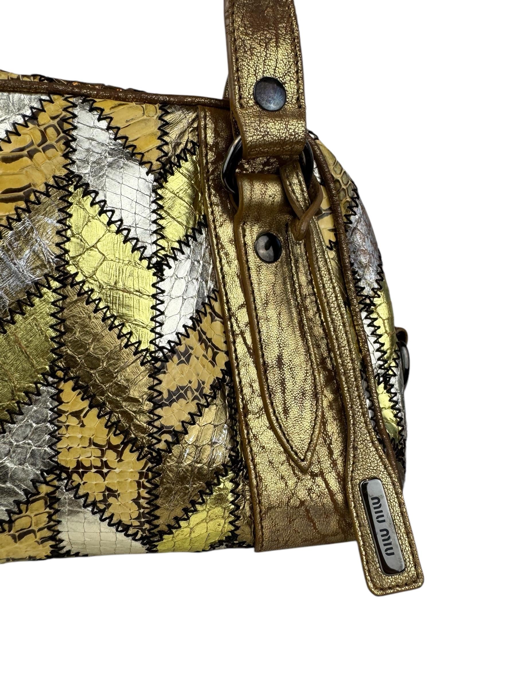MIU MIU PATCH HOLLY HANDBAG