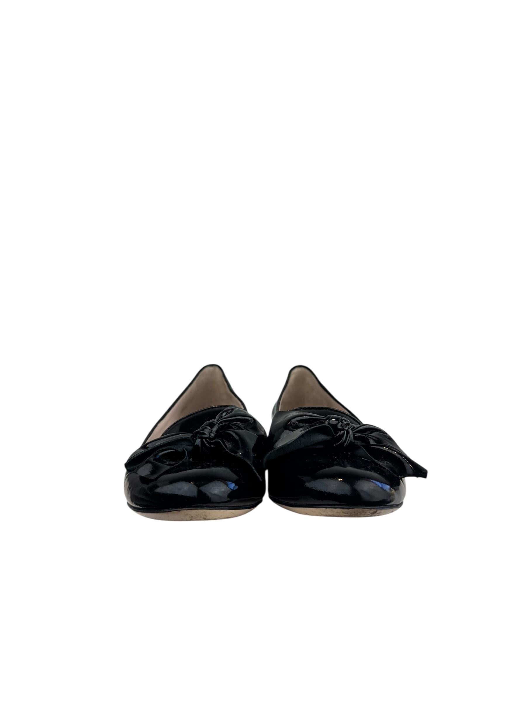 MIU MIU PATENT LEATHER BALLET FLATS