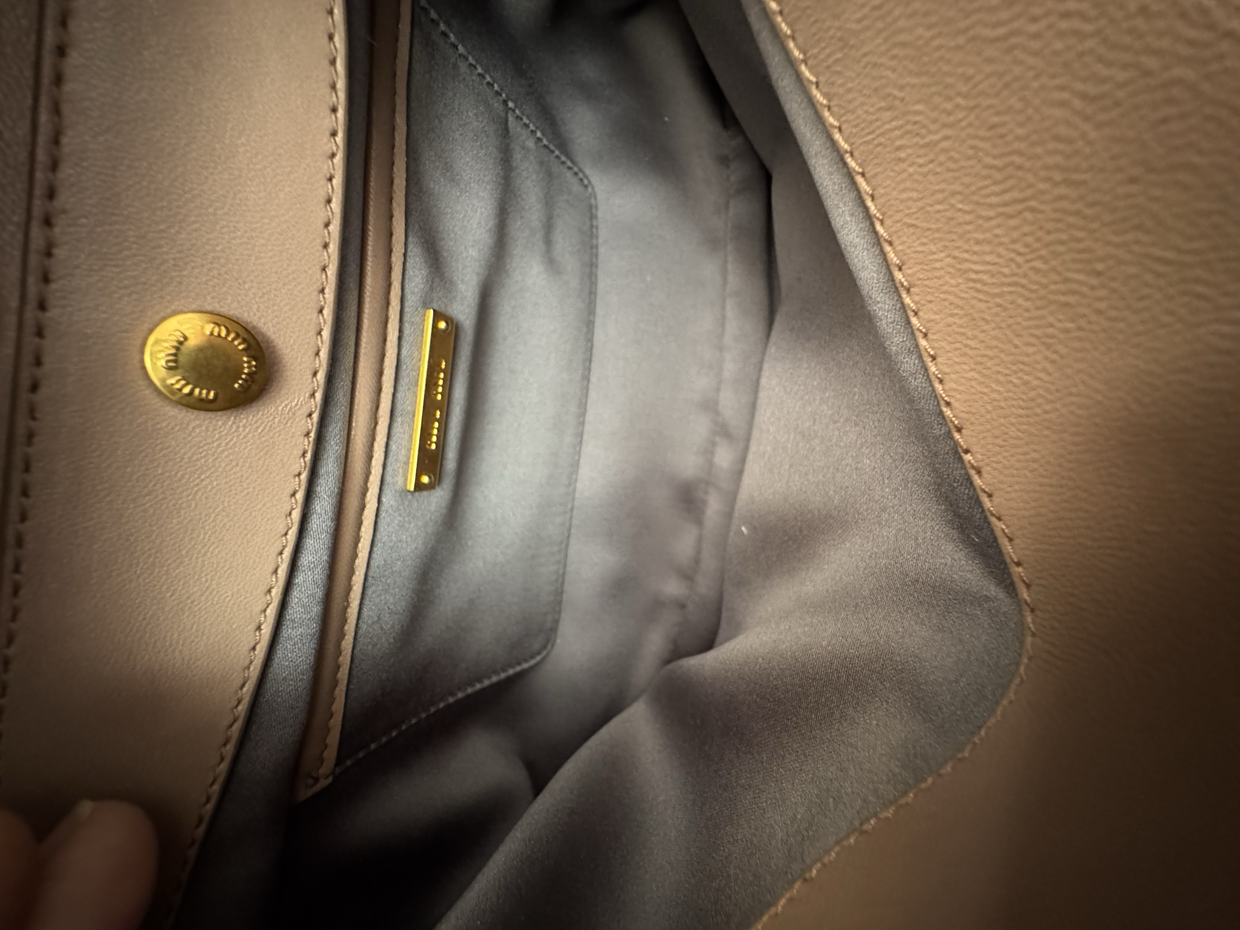 MIU MIU POUDREE LEATHER SHOULDER BAG