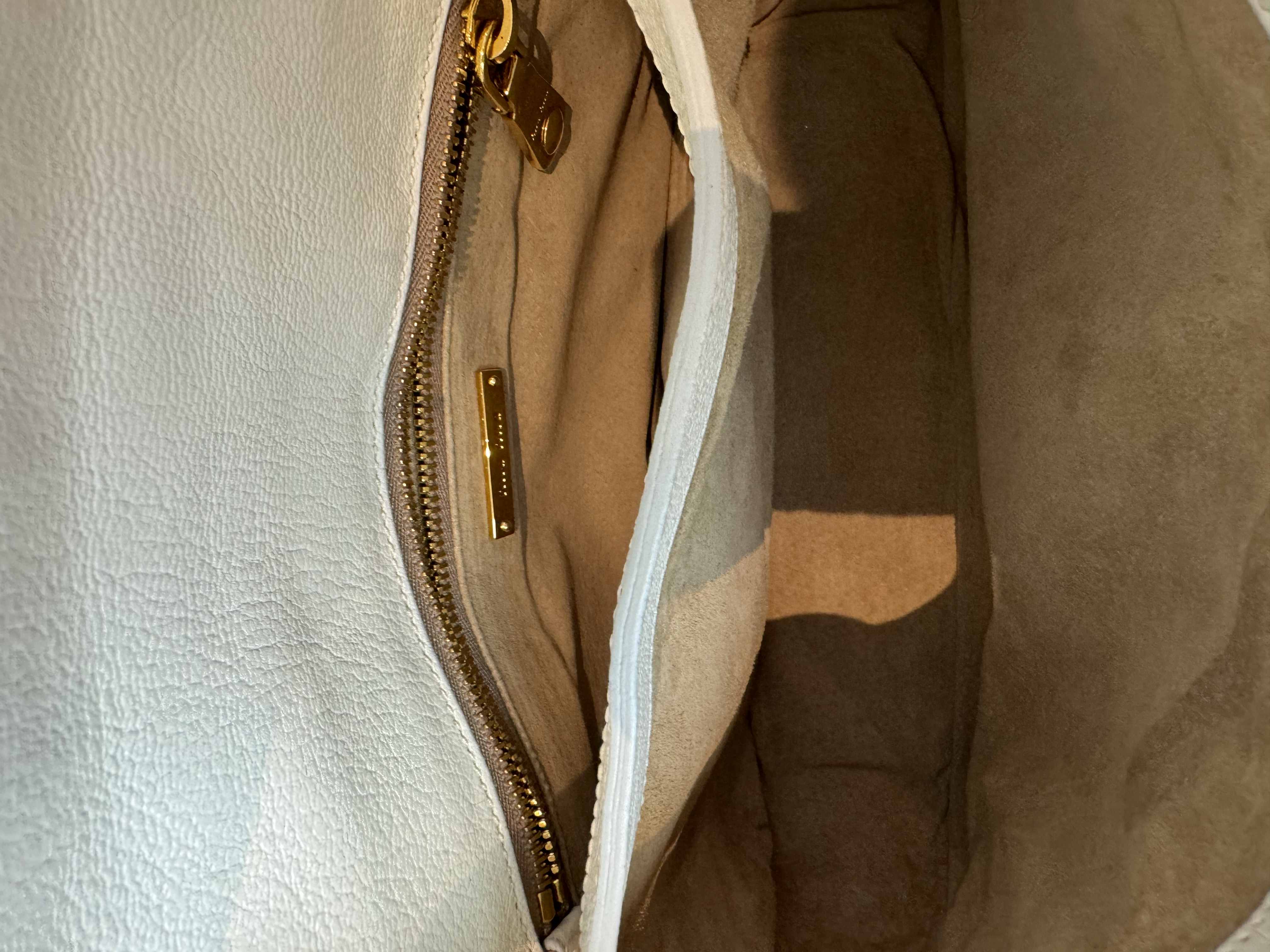 MIU MIU WHITE MADRAS OMUZ CANTASI