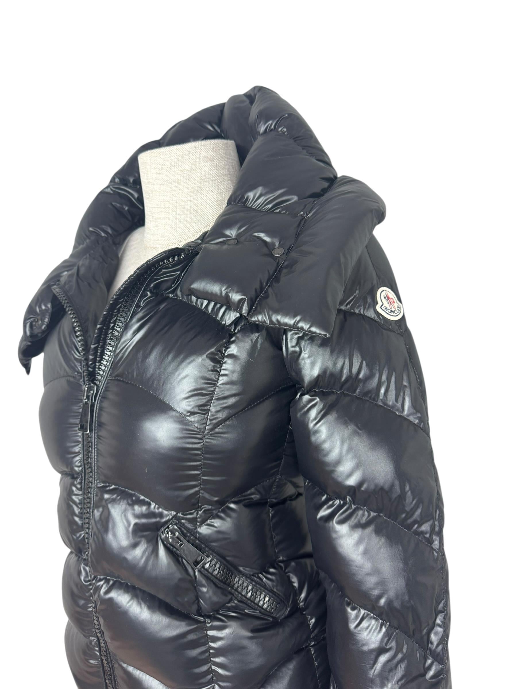 MONCLER AKEBIA GIUBBOTTO PUFFER