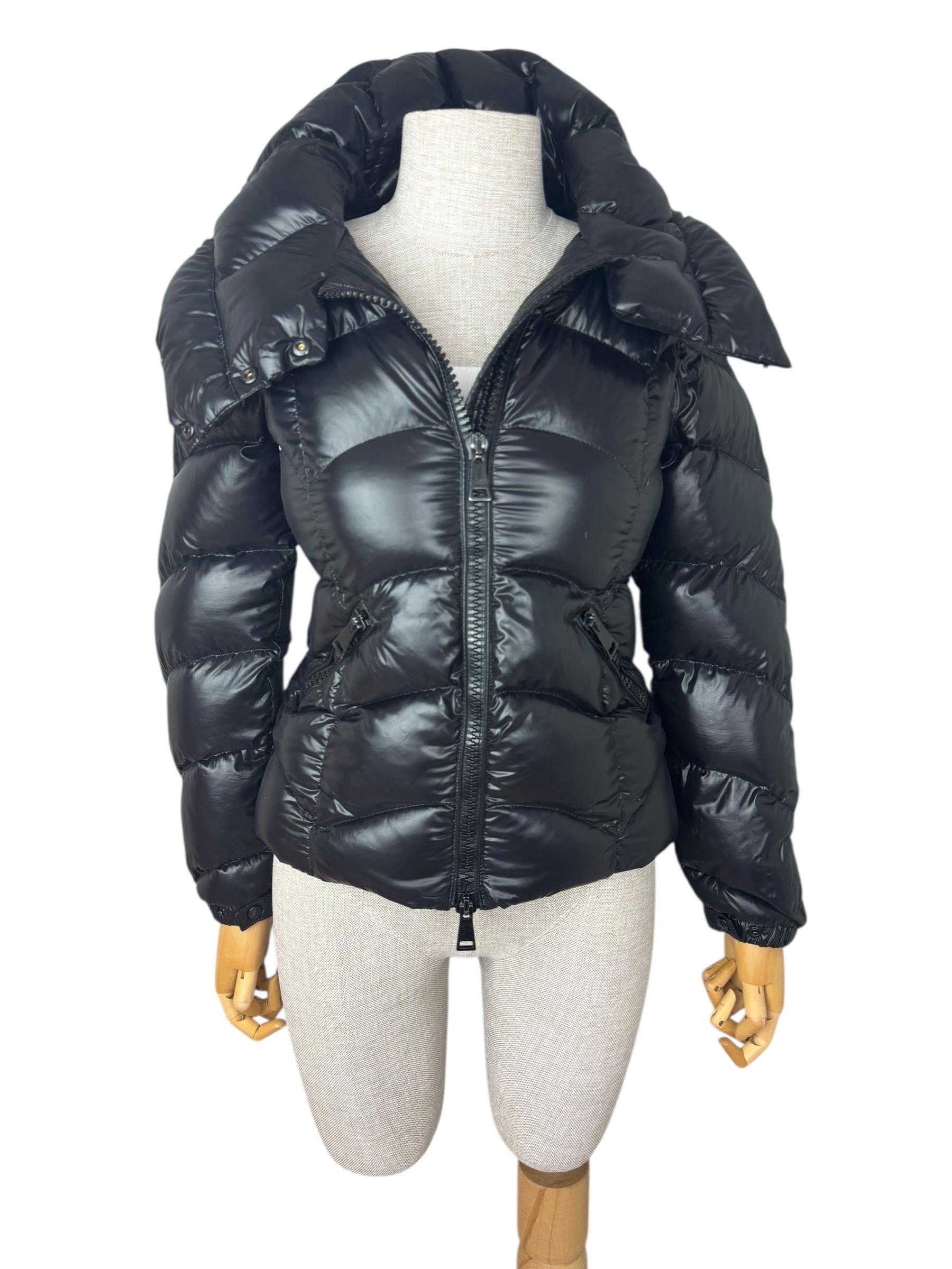 MONCLER AKEBIA GIUBBOTTO PUFFER