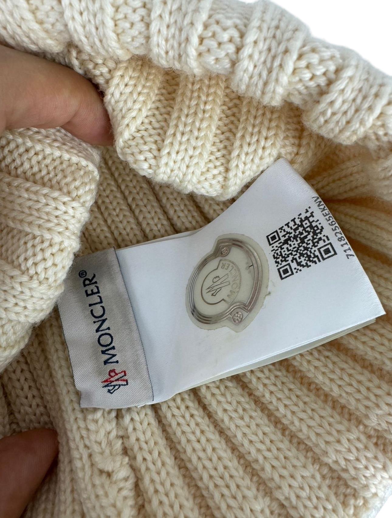MONCLER BERRETTO FUR HAT
