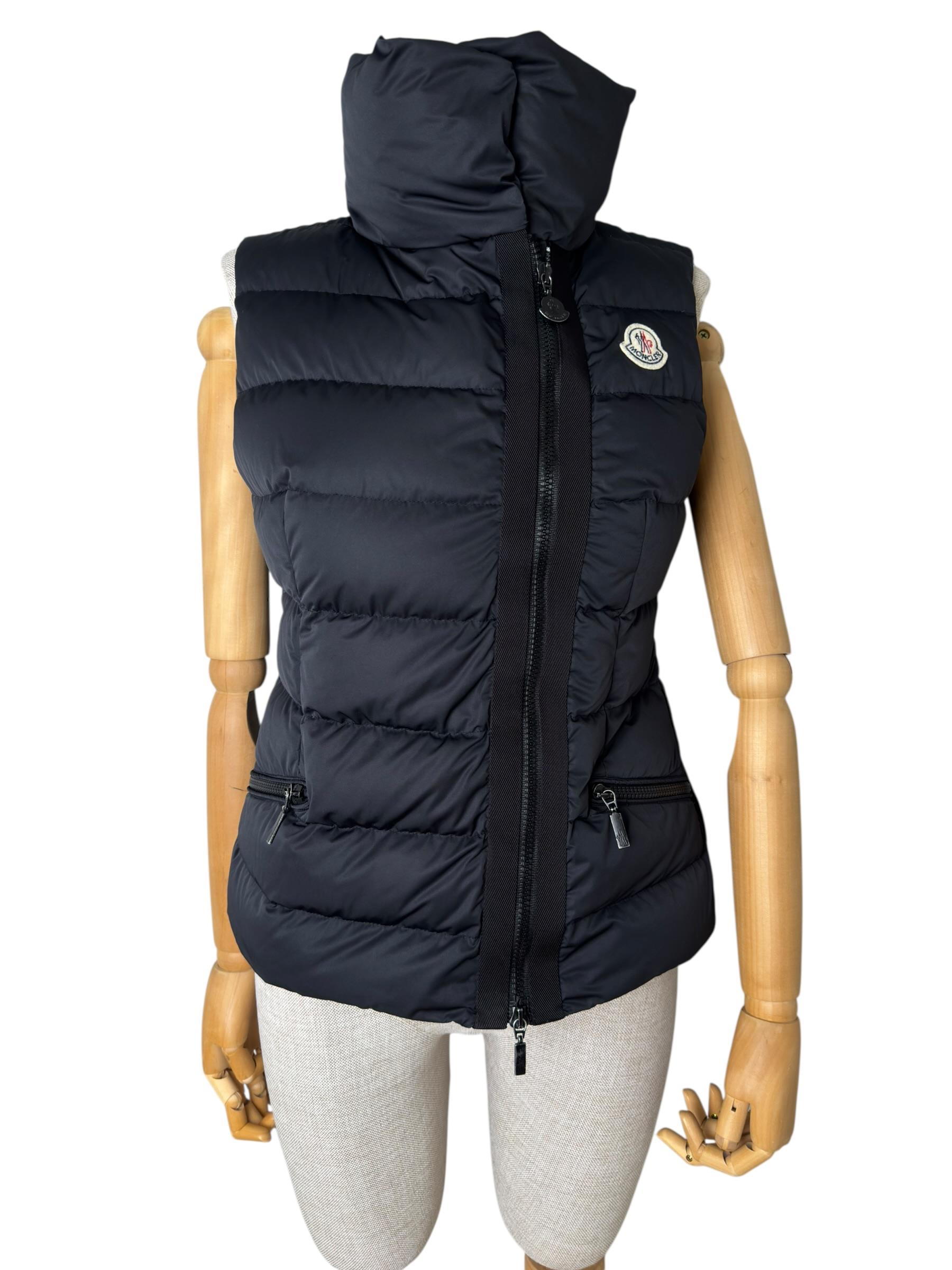 MONCLER BLACK LABAS  PUFFER GILET 