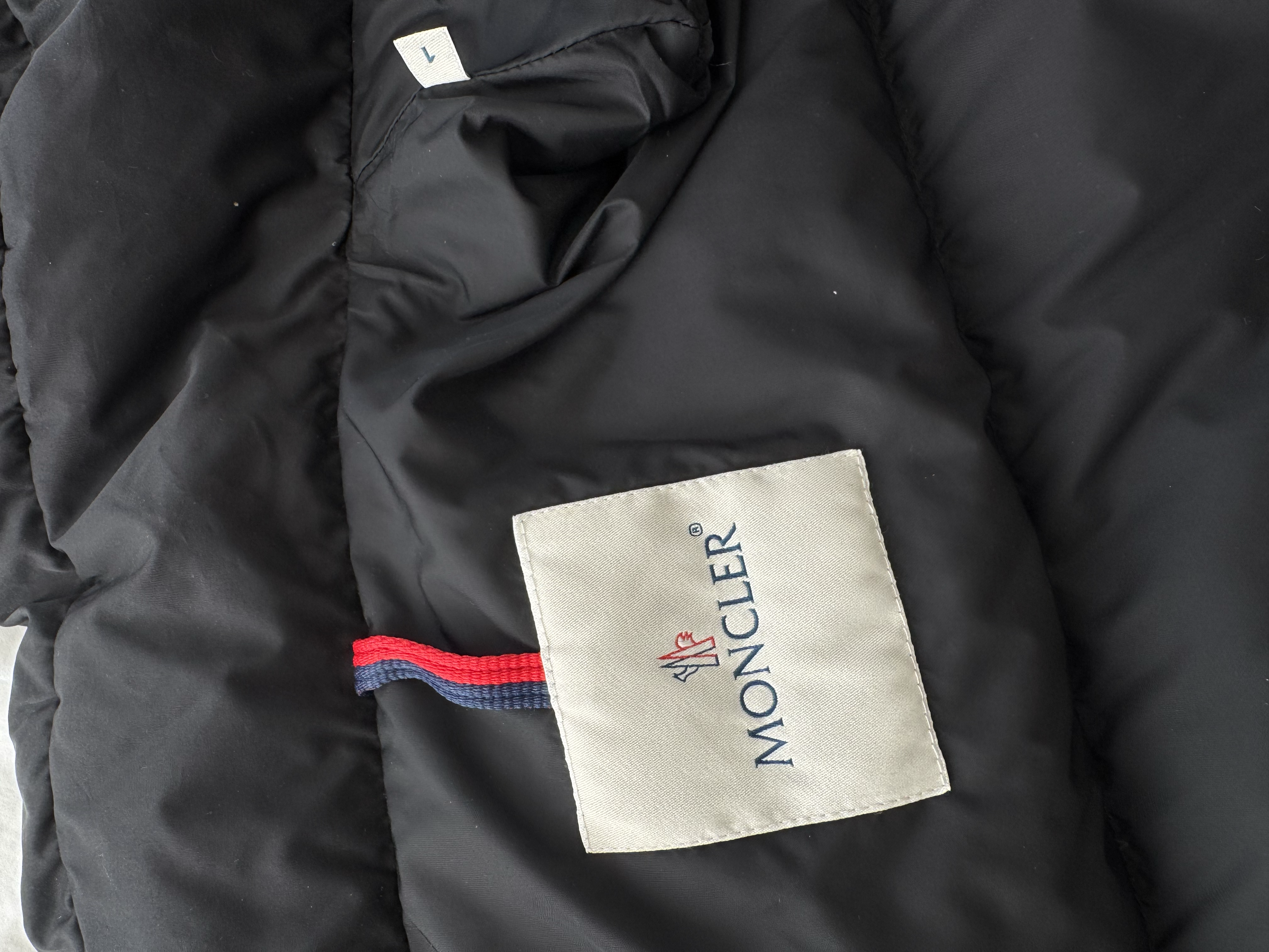 MONCLER BLACK LABAS  PUFFER GILET 