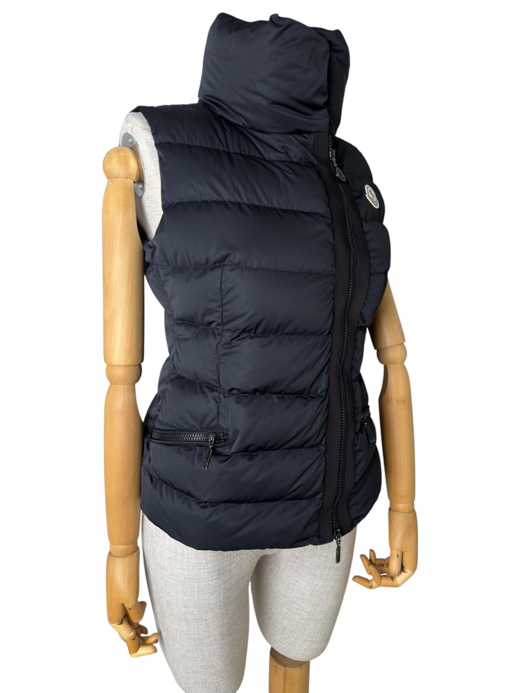 MONCLER BLACK LABAS  PUFFER GILET 