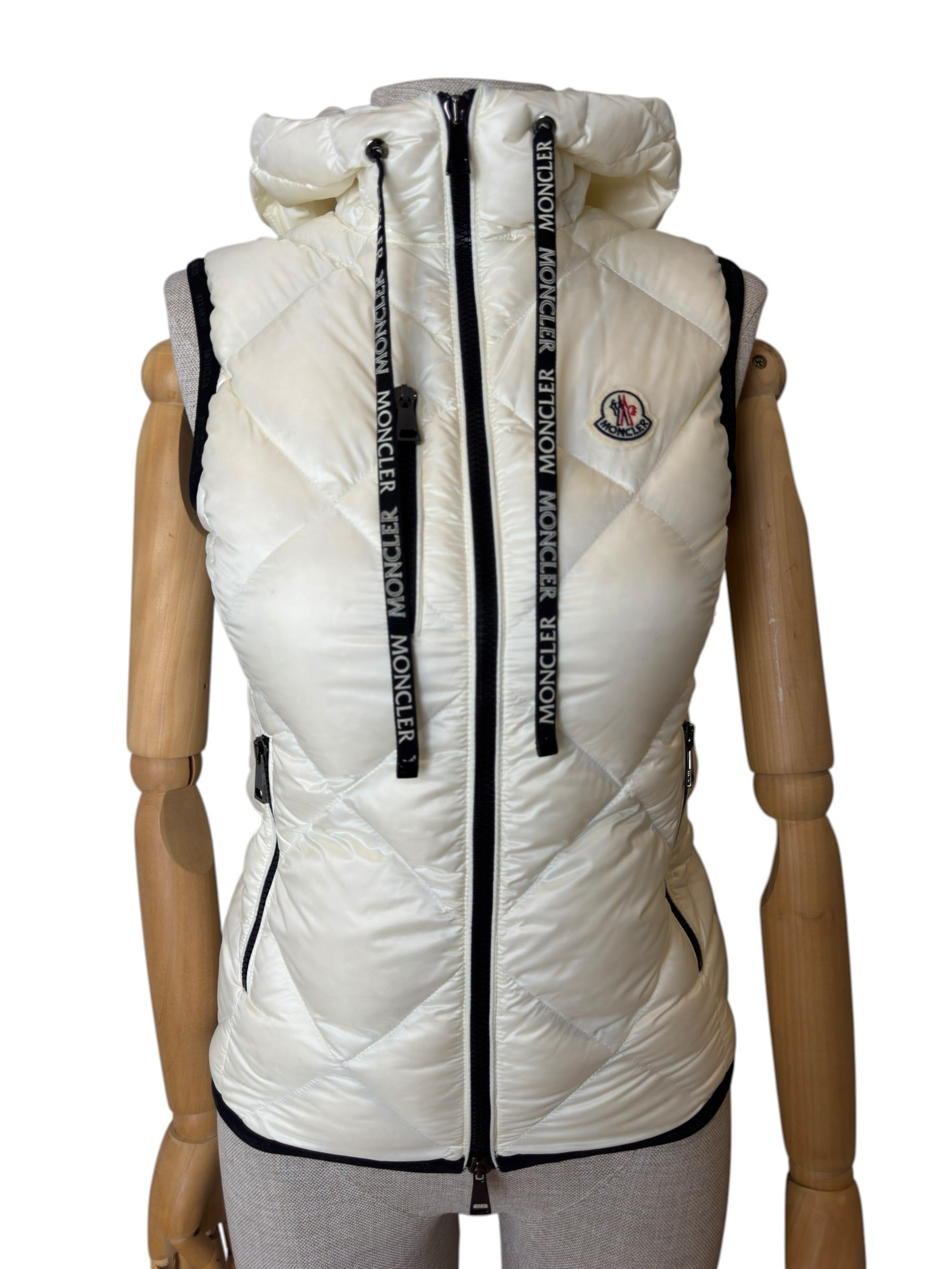 MONCLER WHITE SUCREX GILET