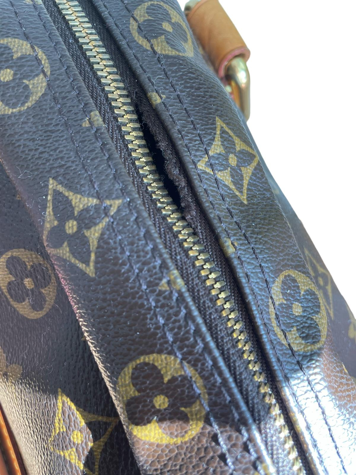 MONOGRAM GM MANATTHAN HANDBAG