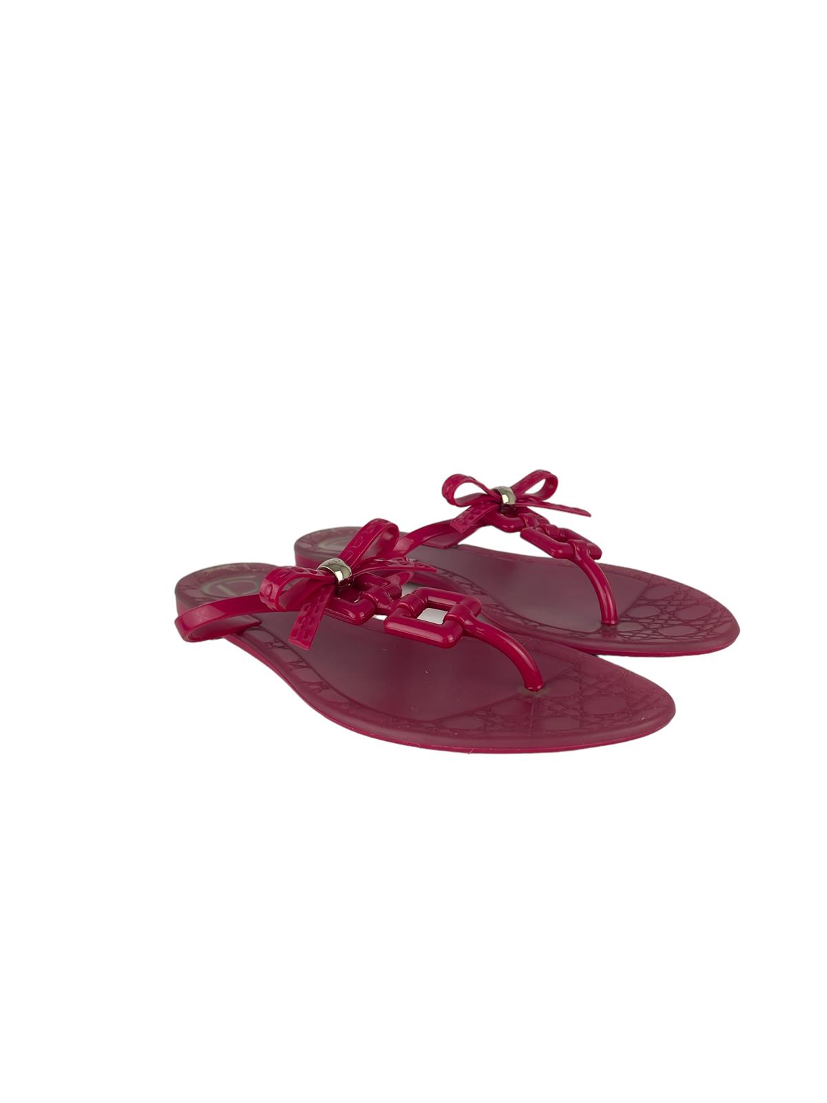 PINK PLASTIC FLIP FLOP